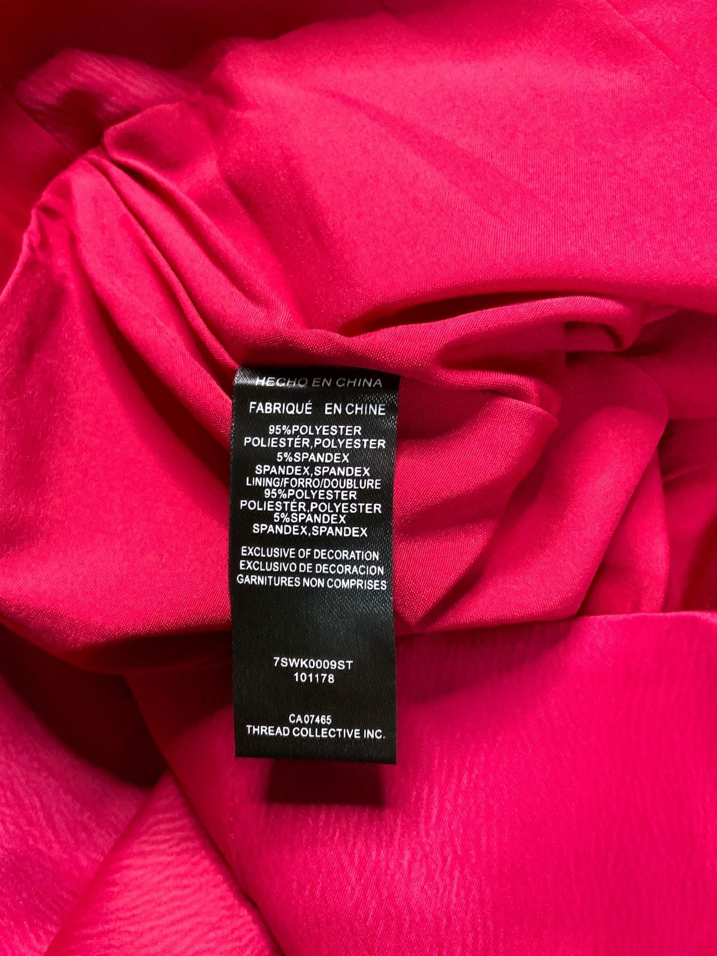 Bebe Satin Skirt Women’s Size 4 Red Ruched Mini Zip Back 6