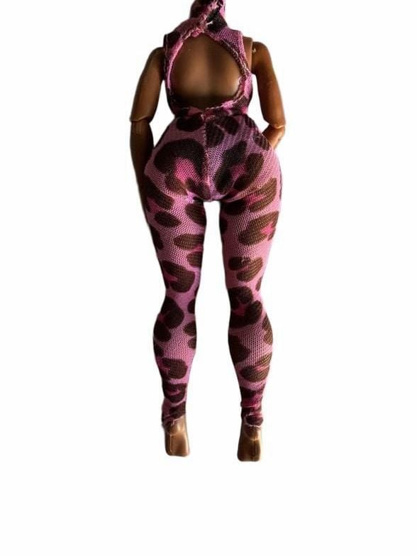 MGA Entertainment LOL Surprise OMG Winter Chill Ferocious Fashion Doll 7