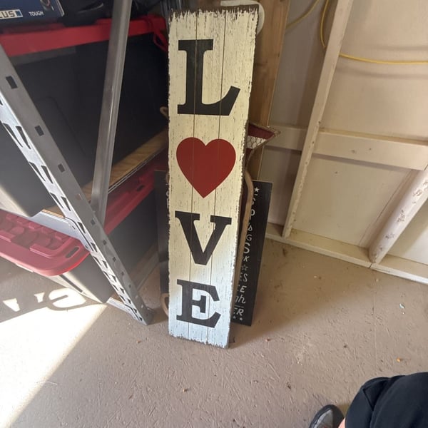 Hobby Lobby Love Valentine's Day Vertical Porch Sign 