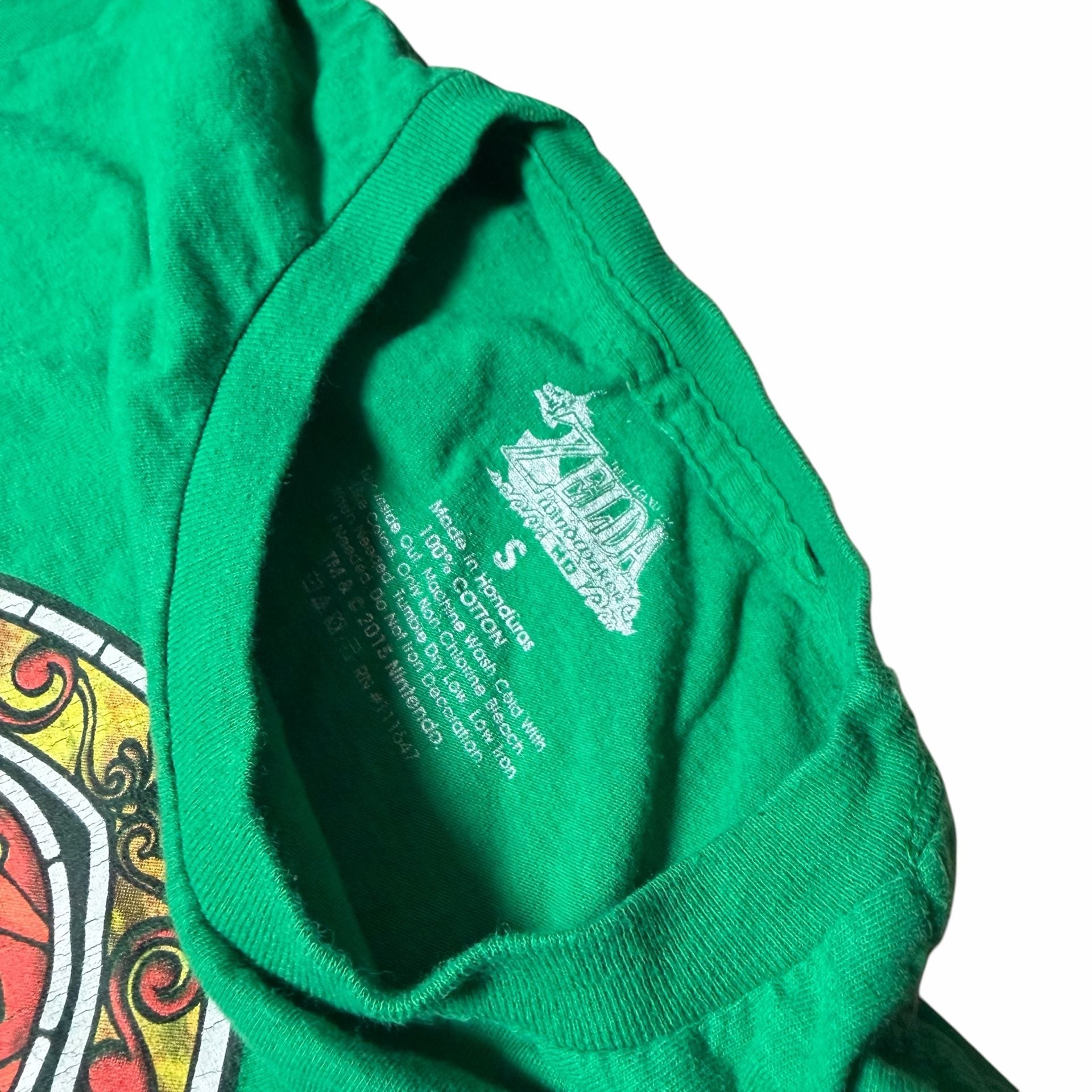 Nintendo The Legend of Zelda The Wind Waker Stained Glass T-Shirt Size S Green 5