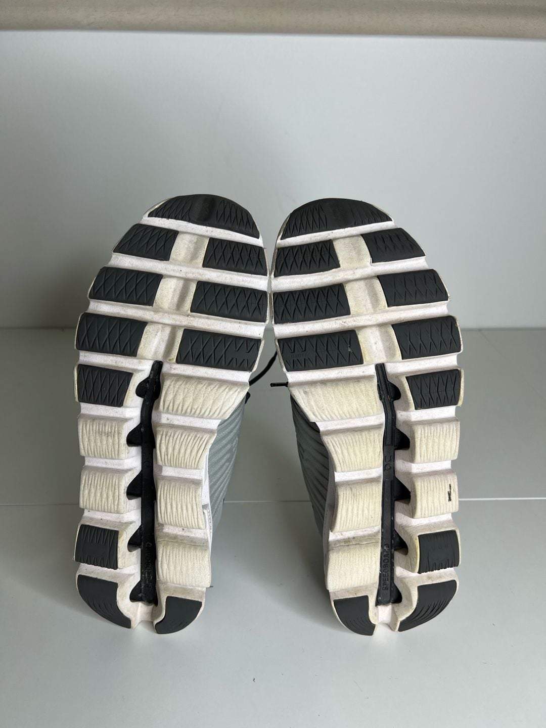On Cloudswift Size 8.5 Rock Slate Running Shoes 7