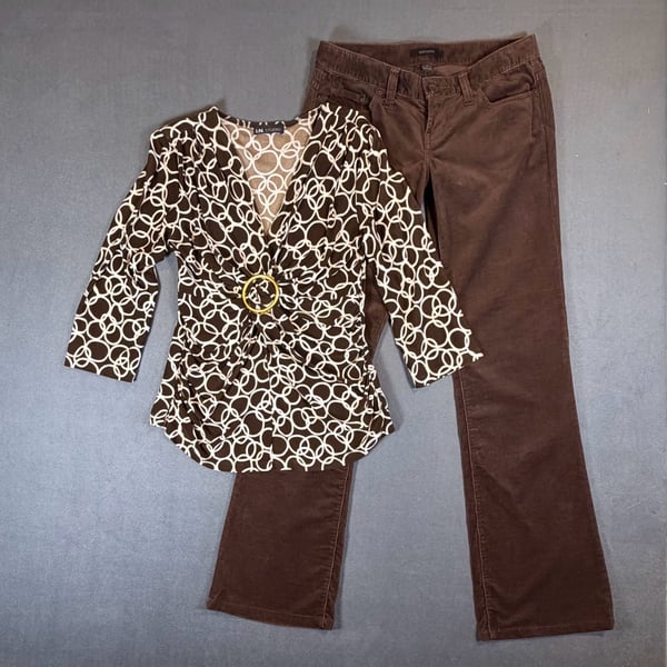 I.N. Studio Y2K Brown Geometric Ruched Buckle Top 3/4 Sleeve