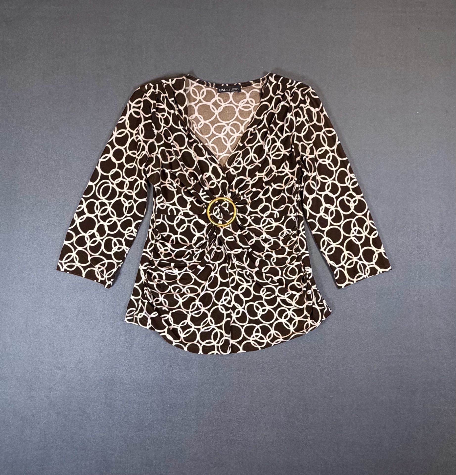 I.N. Studio Y2K Brown Geometric Ruched Buckle Top 3/4 Sleeve 3