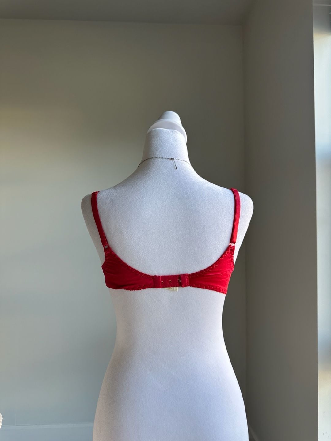 Vintage Y2K Victoria's Secret Red Lace Bra - 34A (BRA ONLY) 5