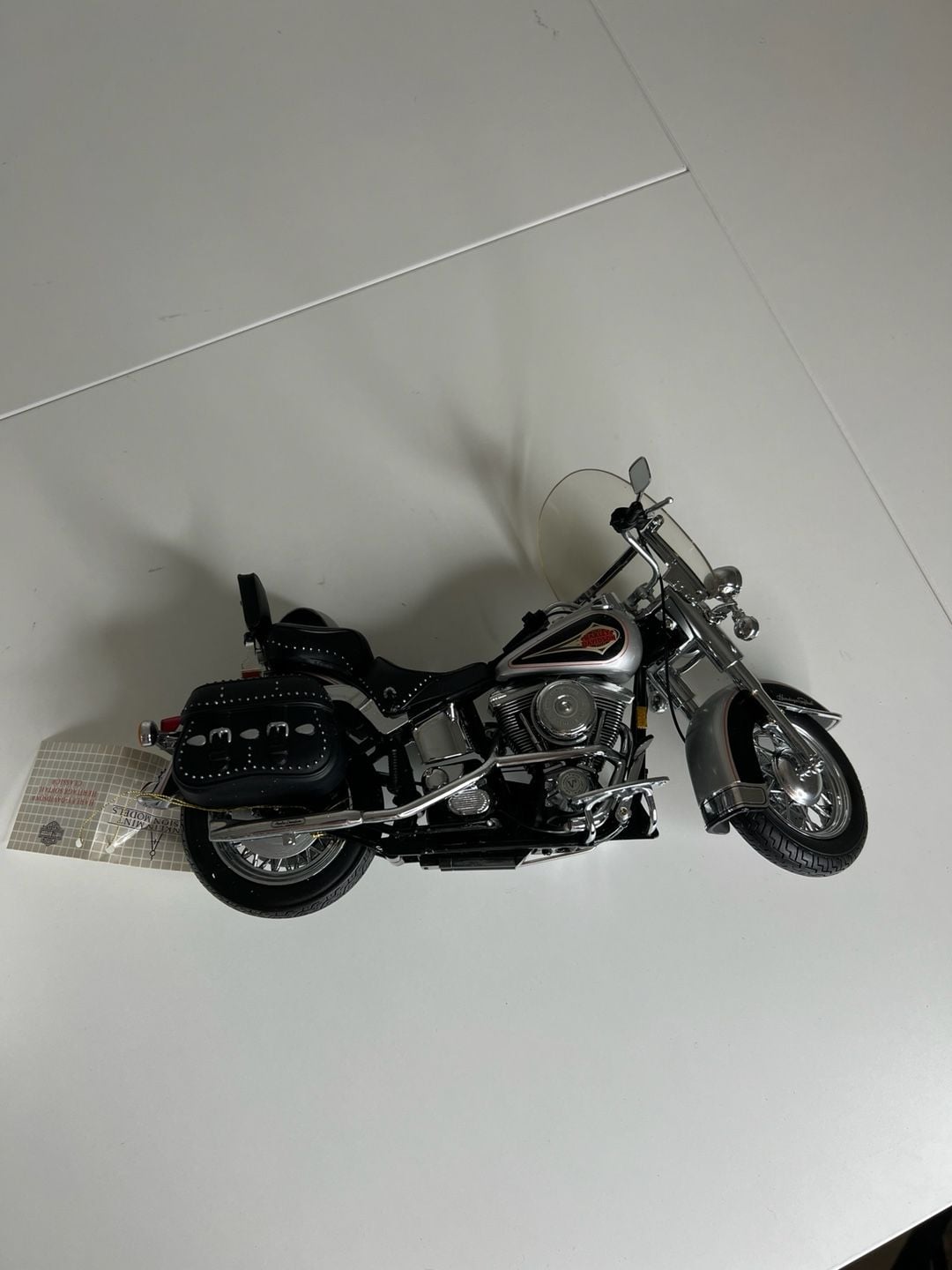 Franklin Mint Precision Models Harley-Davidson Heritage Softail Classic 1:10 3