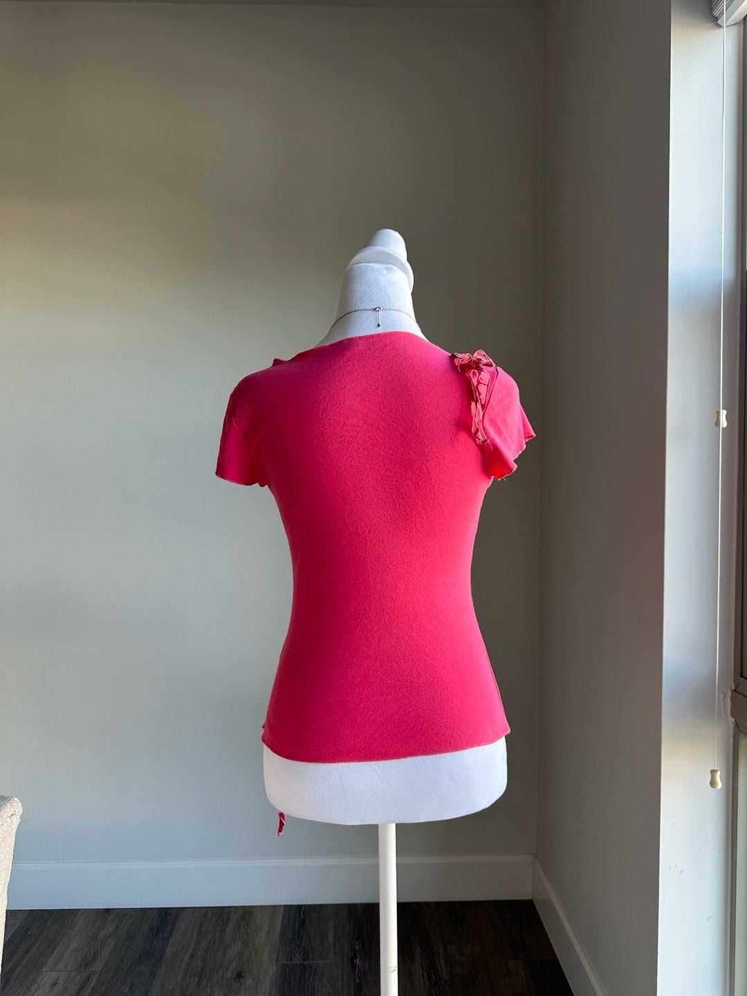 Vintage Y2K Language Los Angeles Pink Ruffle Top - Size S 3