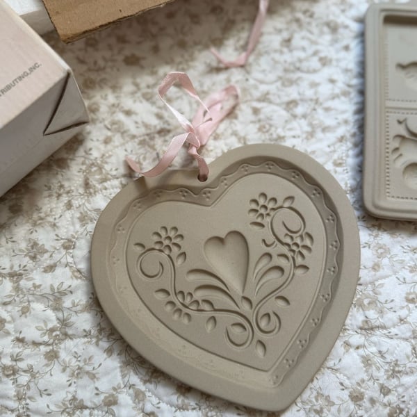 ABC Distributing Stoneware Cookie Molds Set Item 10425