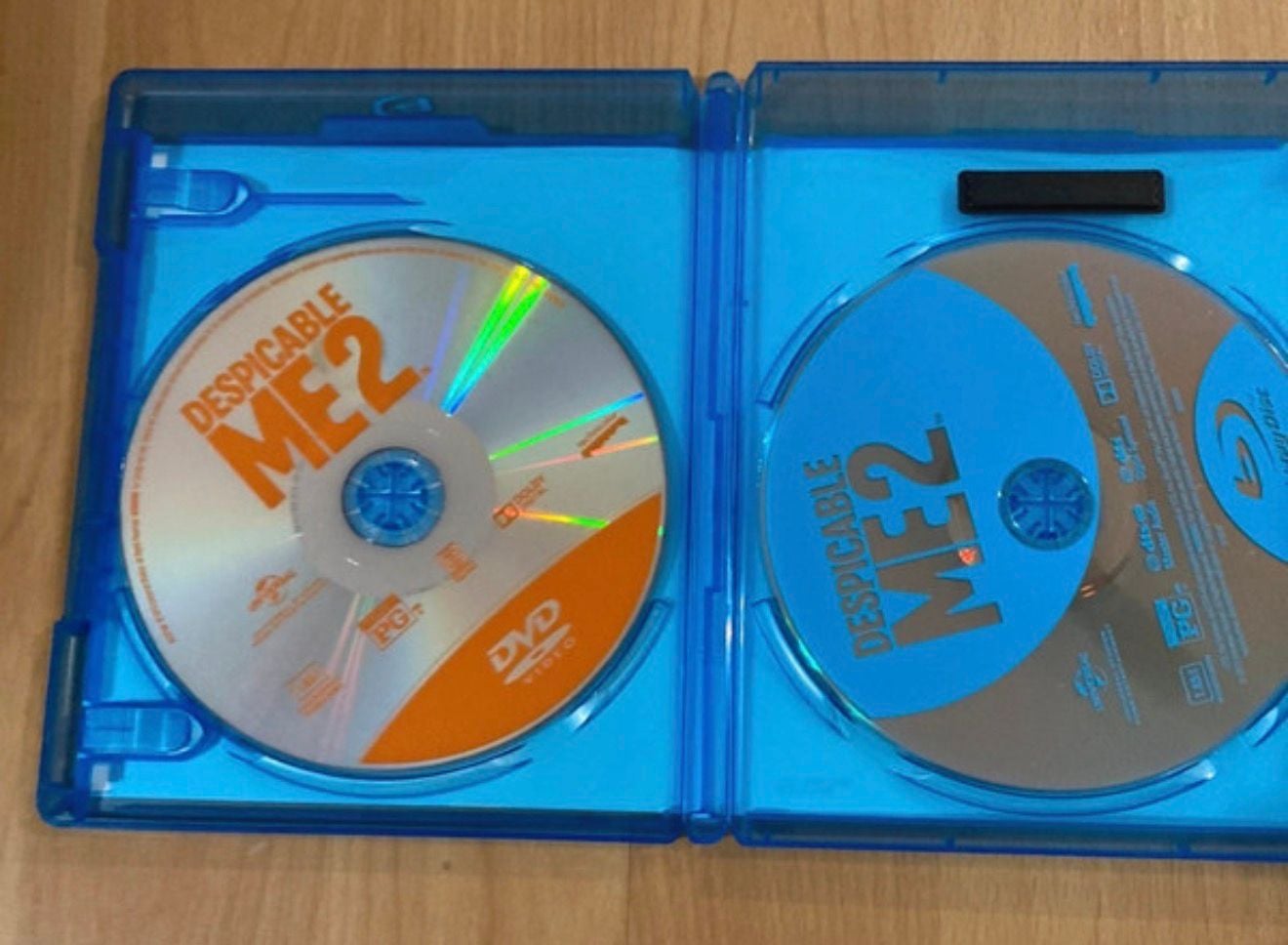 Universal Pictures Despicable Me 2 Blu-Ray DVD 2