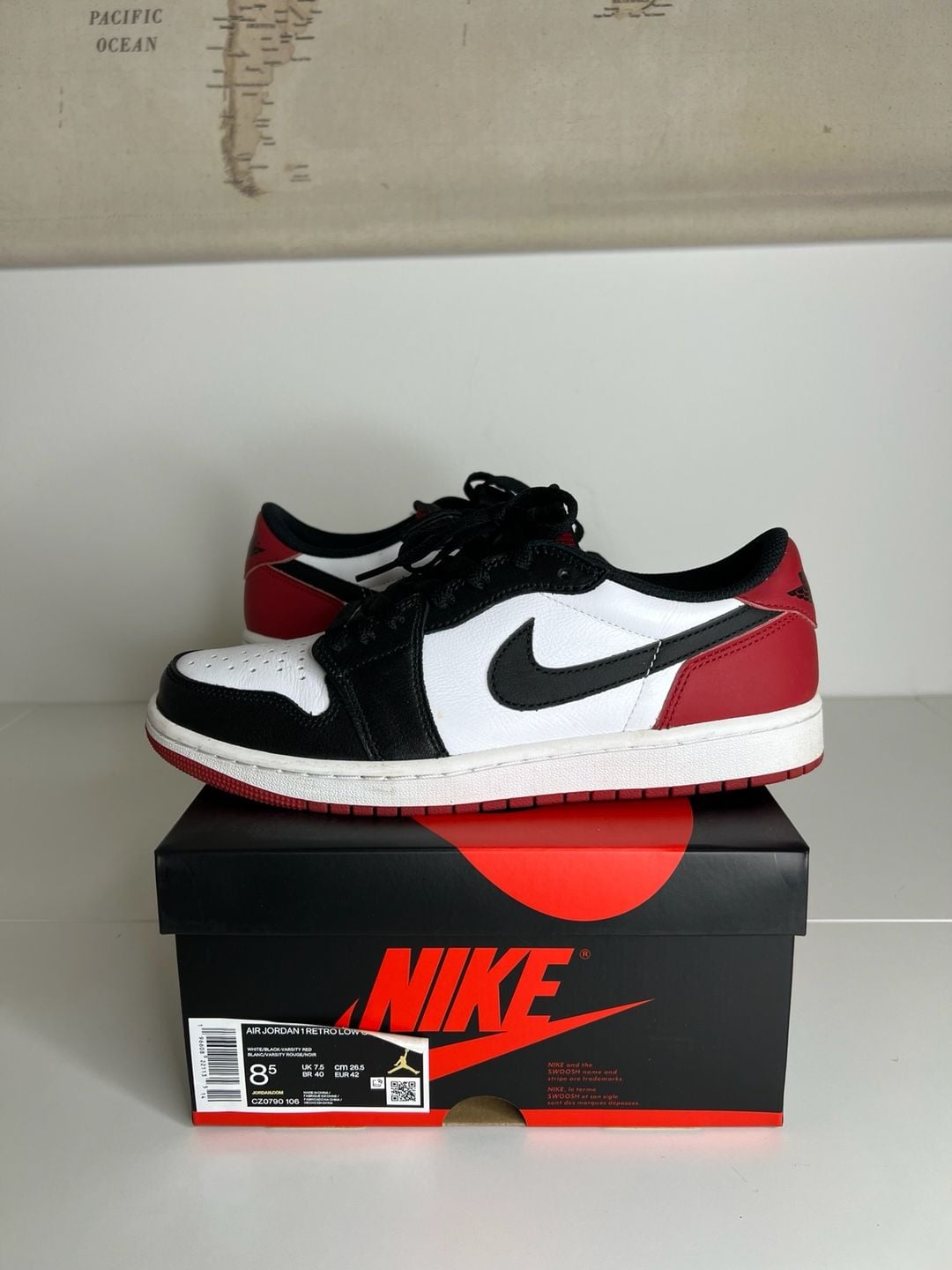 Nike Air Jordan 1 Retro Low OG Size 8.5 Black Toe 2023 2