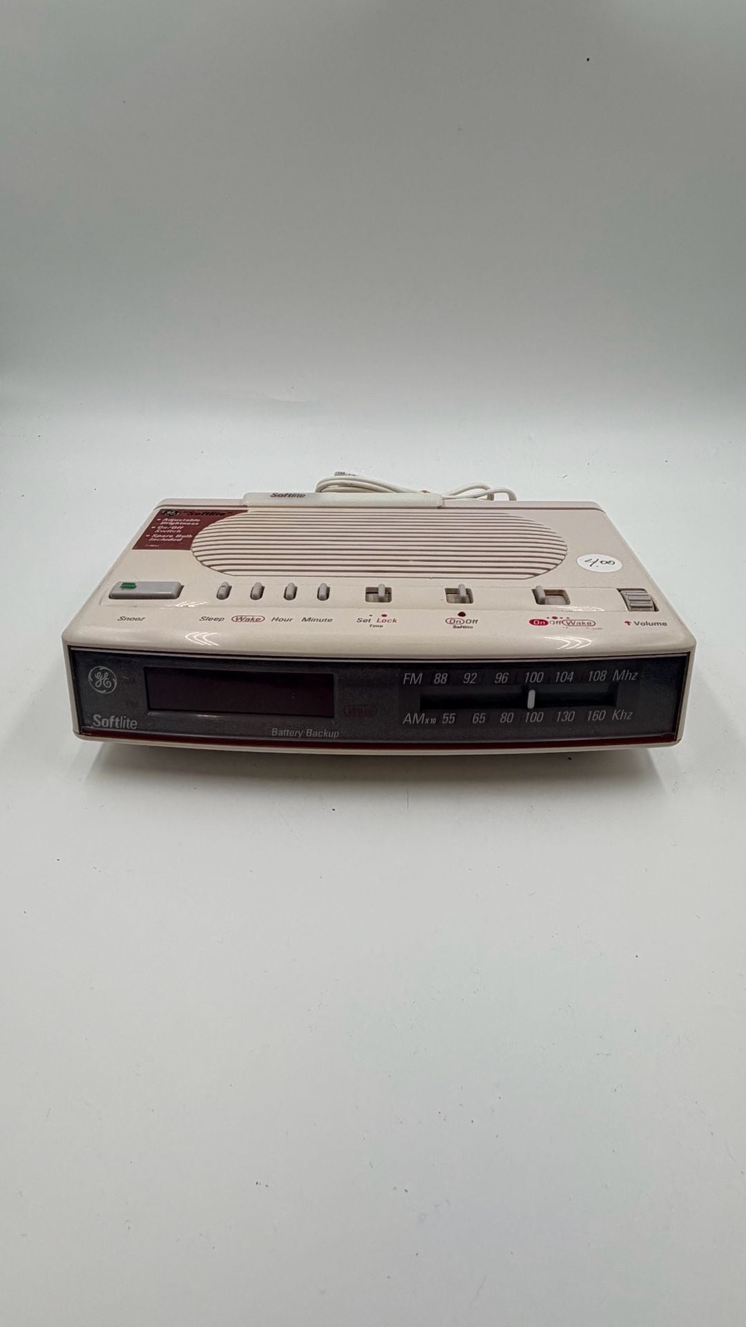 GE Softlite Alarm Clock Radio Model 7-4657A AM/FM Night Light Vintage 1