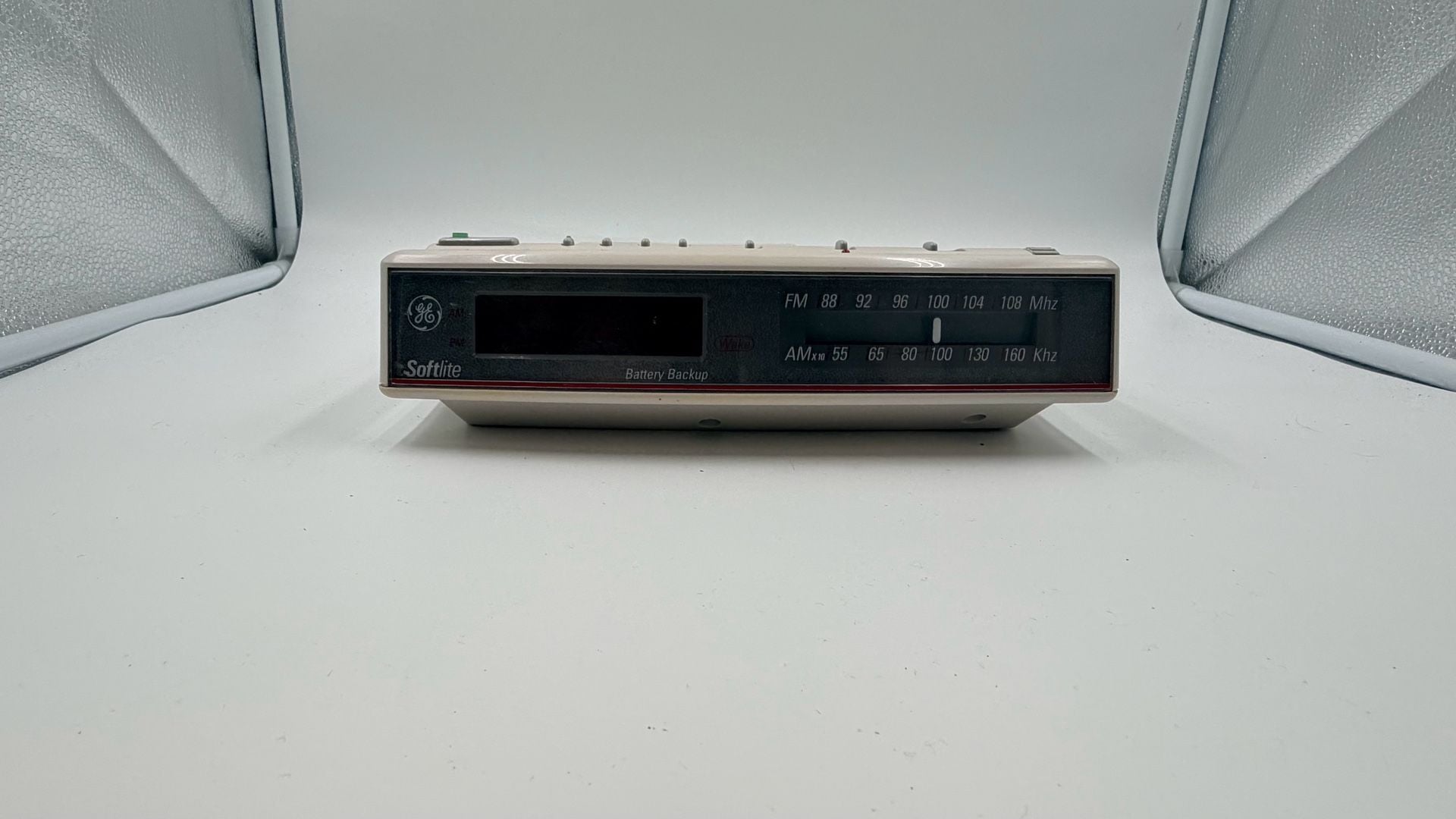 GE Softlite Alarm Clock Radio Model 7-4657A AM/FM Night Light Vintage 2