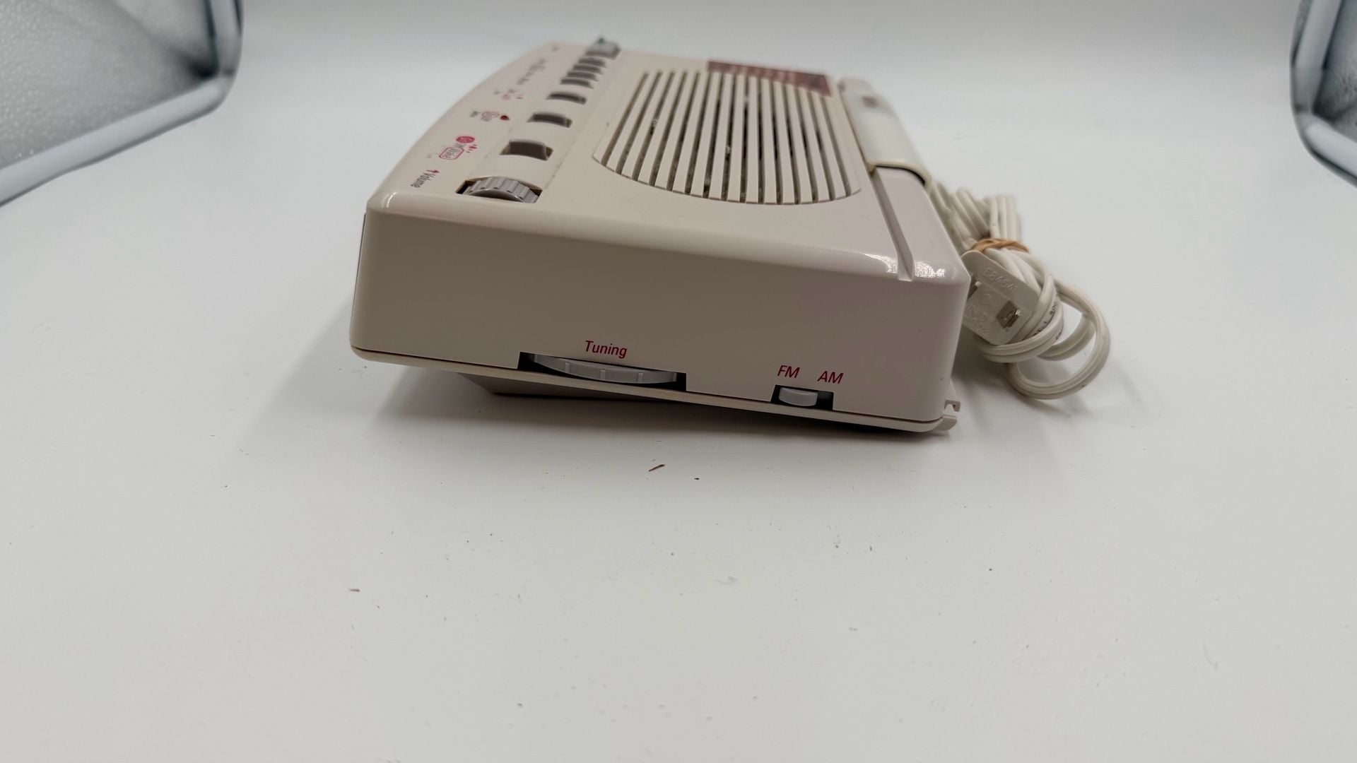 GE Softlite Alarm Clock Radio Model 7-4657A AM/FM Night Light Vintage 5