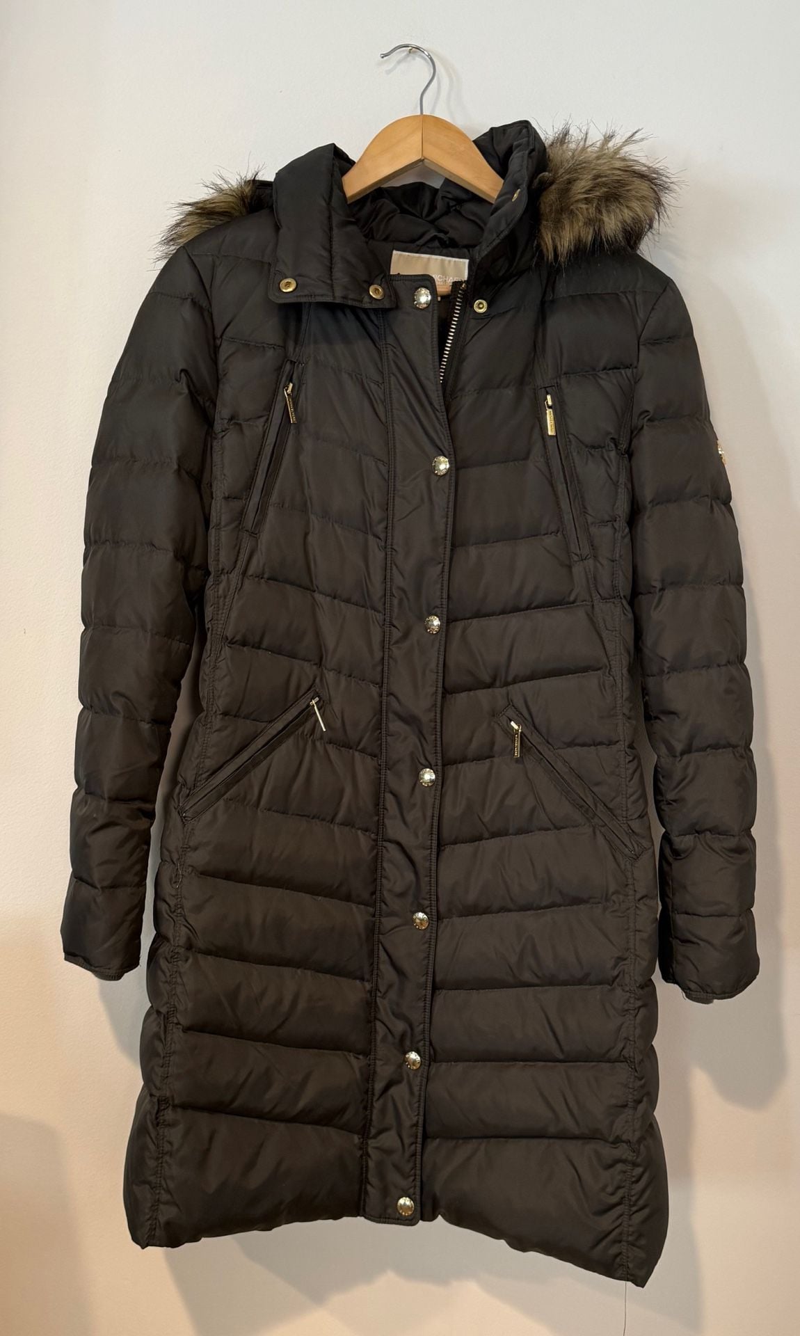 MICHAEL Michael Kors Down Puffer Coat Size S B
Faux Fur Hood 2