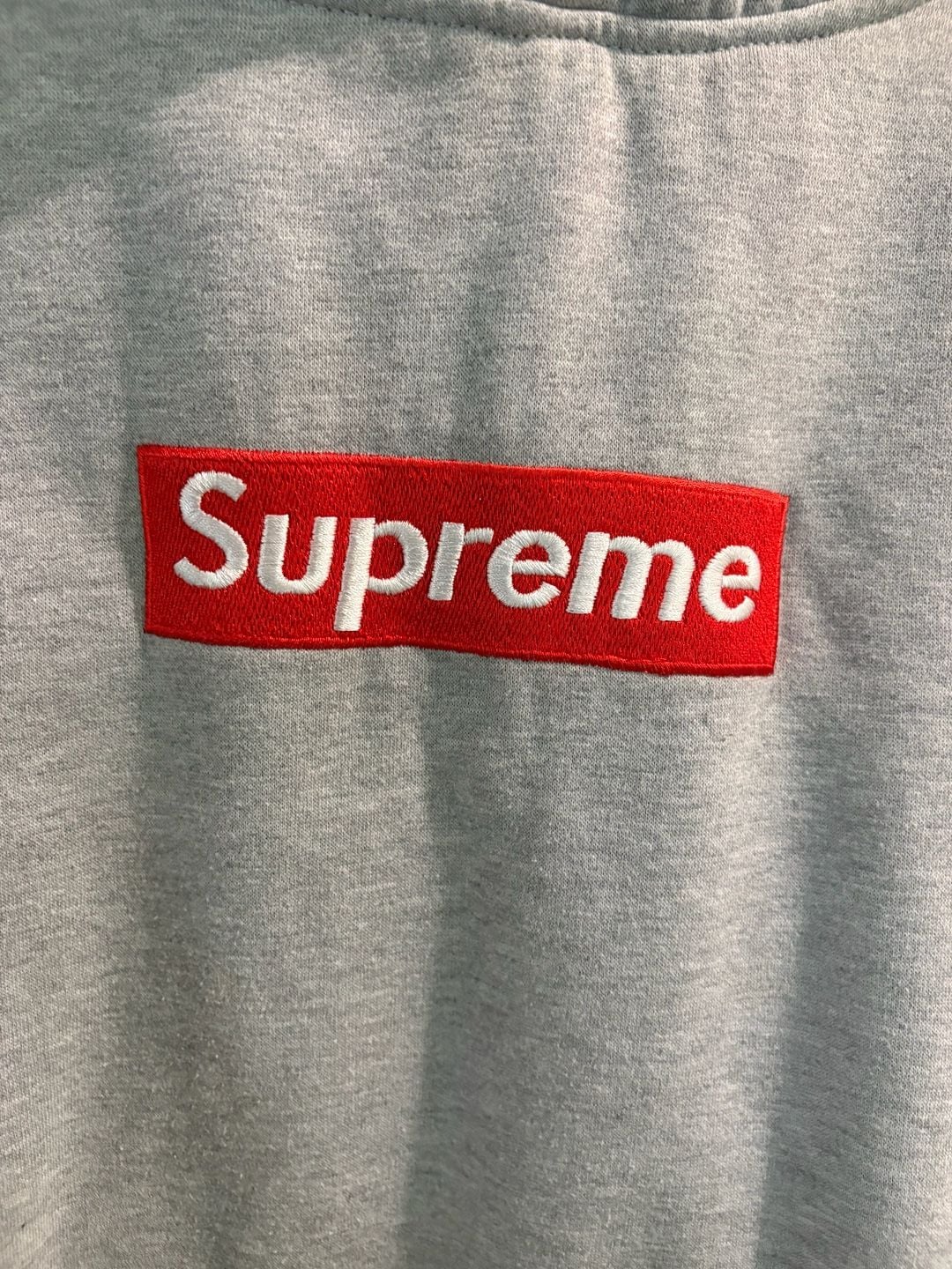 Supreme Box Logo Pullover Hoodie Heather Grey
Women XXL = men’s large 3