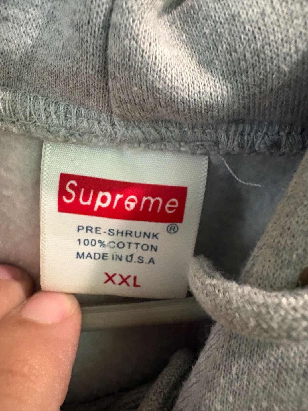 Supreme Box Logo Pullover Hoodie Heather Grey
Women XXL = men’s large 4