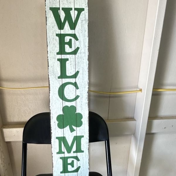 Northlight St. Patrick's Day Shamrock Welcome Porch Board Sign