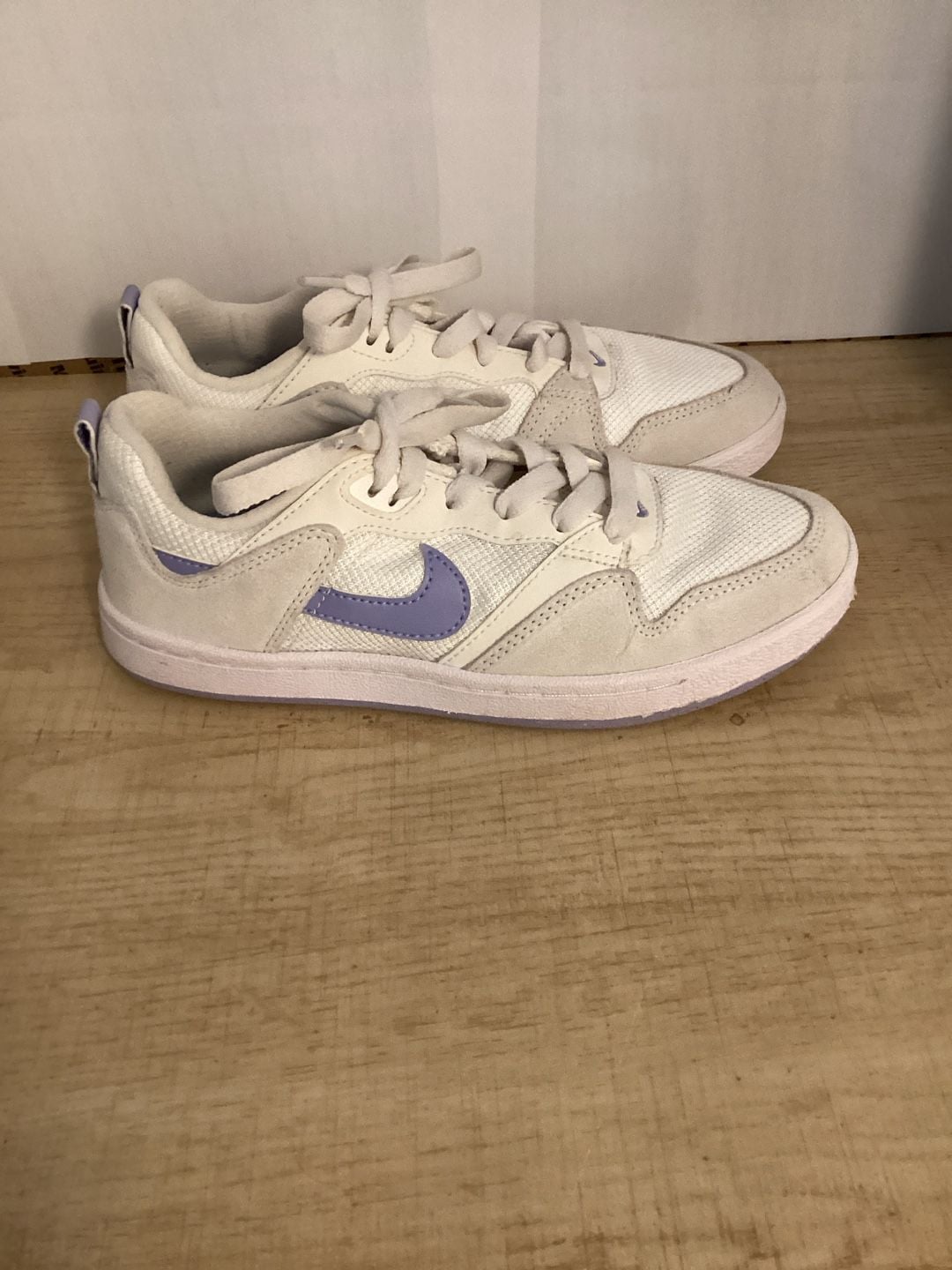 Nike SB Alleyoop Size 5.5 White Purple Skate Shoes 4
