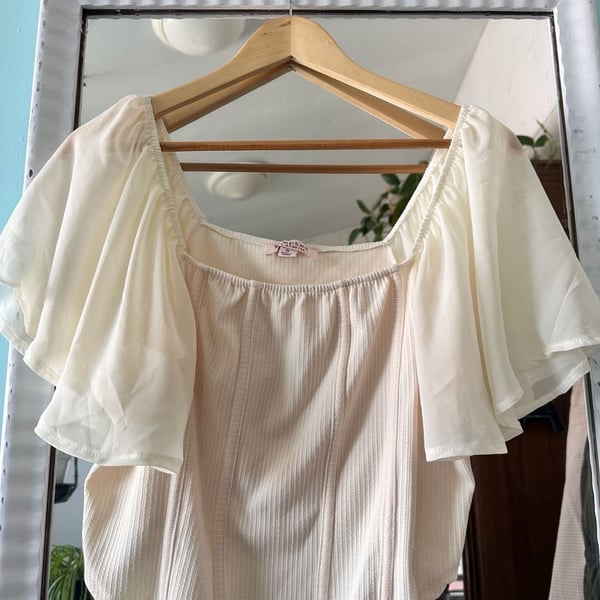 Tempted Los Angeles Blouse Size 1X Cream Ivory Ribbed Puff Sleeve
