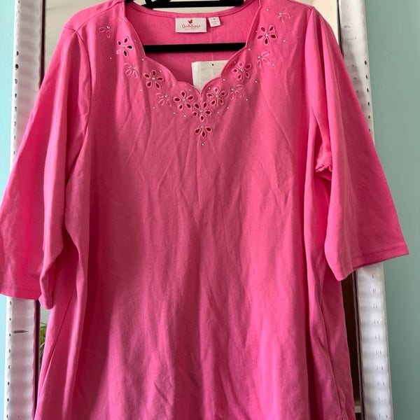 Quacker Factory Tunic Size 1X Pink Eyelet Rhinestone Top