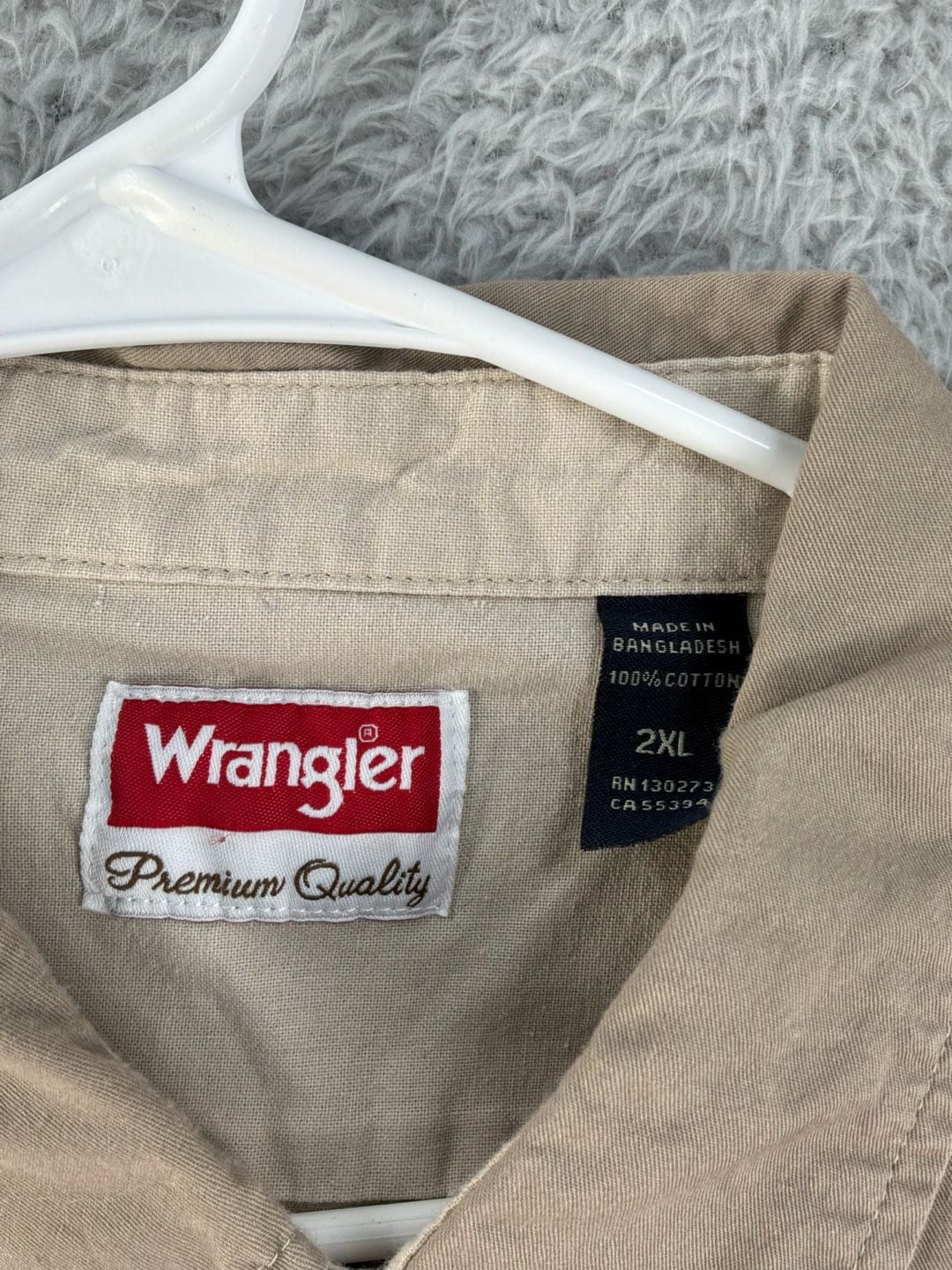 Bundle/lot of (4) 2XL Men’s Shirts 8