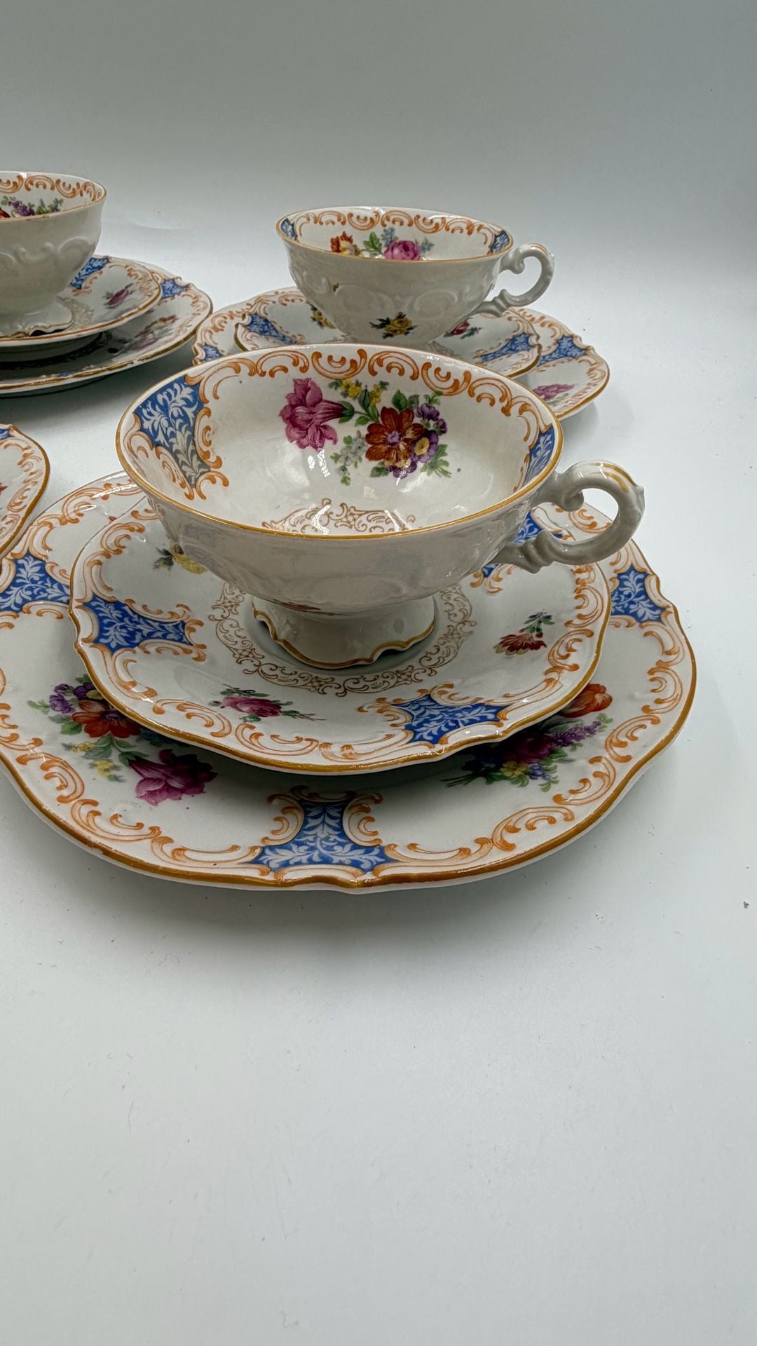 Schumann Bavaria Tea Trio Set Floral Gold Trim 2