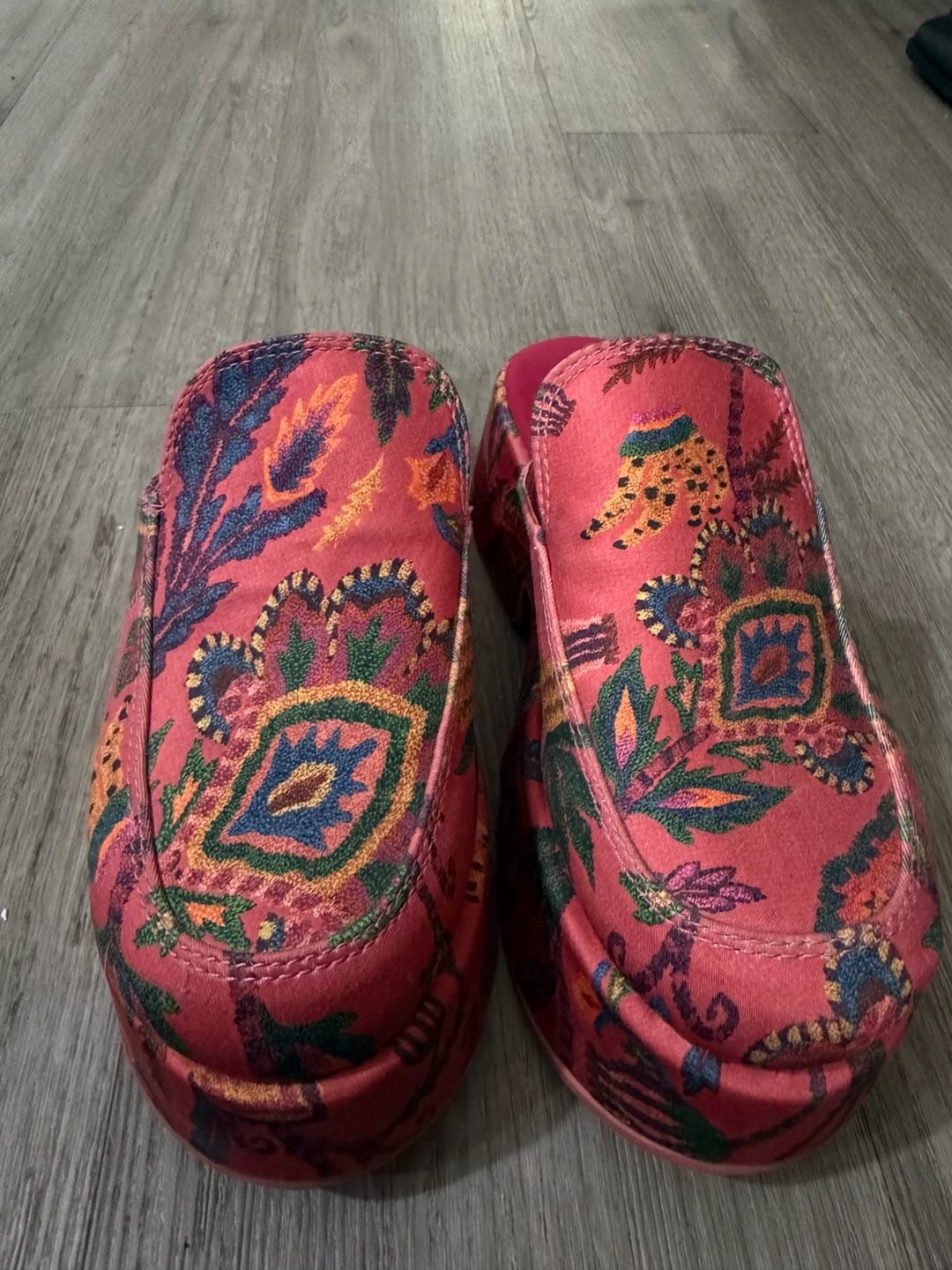 Farm Rio Pink Sunset Tapestry Platform Loafer Size 8 Mule Shoes 4