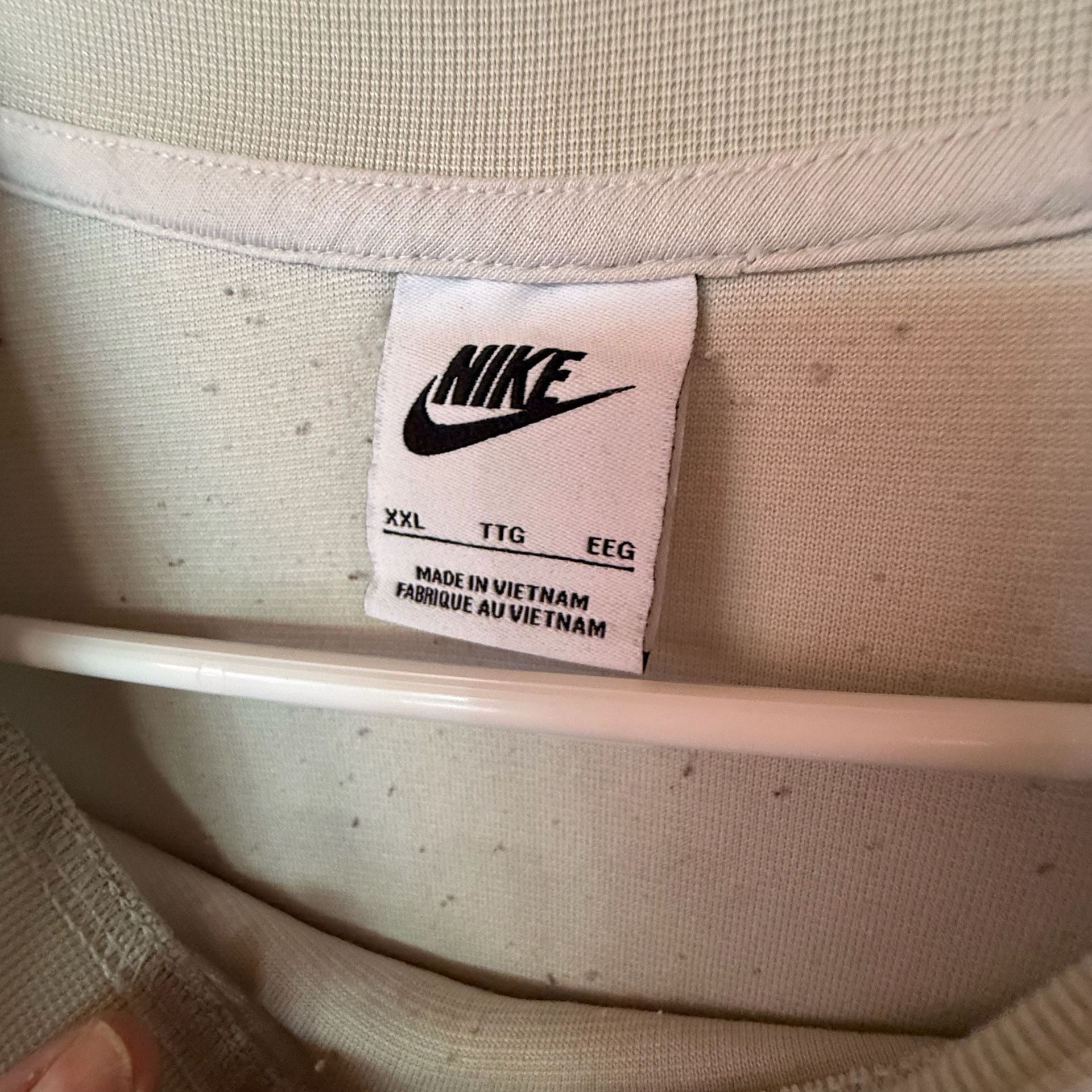 Nike Plush Crop Sweatshirt Size XXL Cream Sherpa Fleece Crew Neck 4