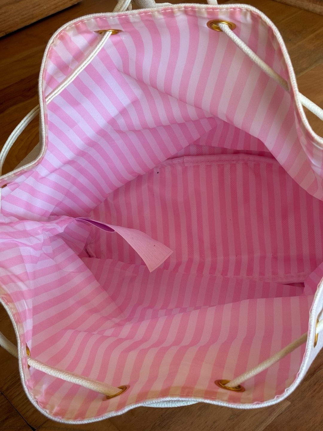 Juicy Couture Drawstring Bucket Backpack Bag 7