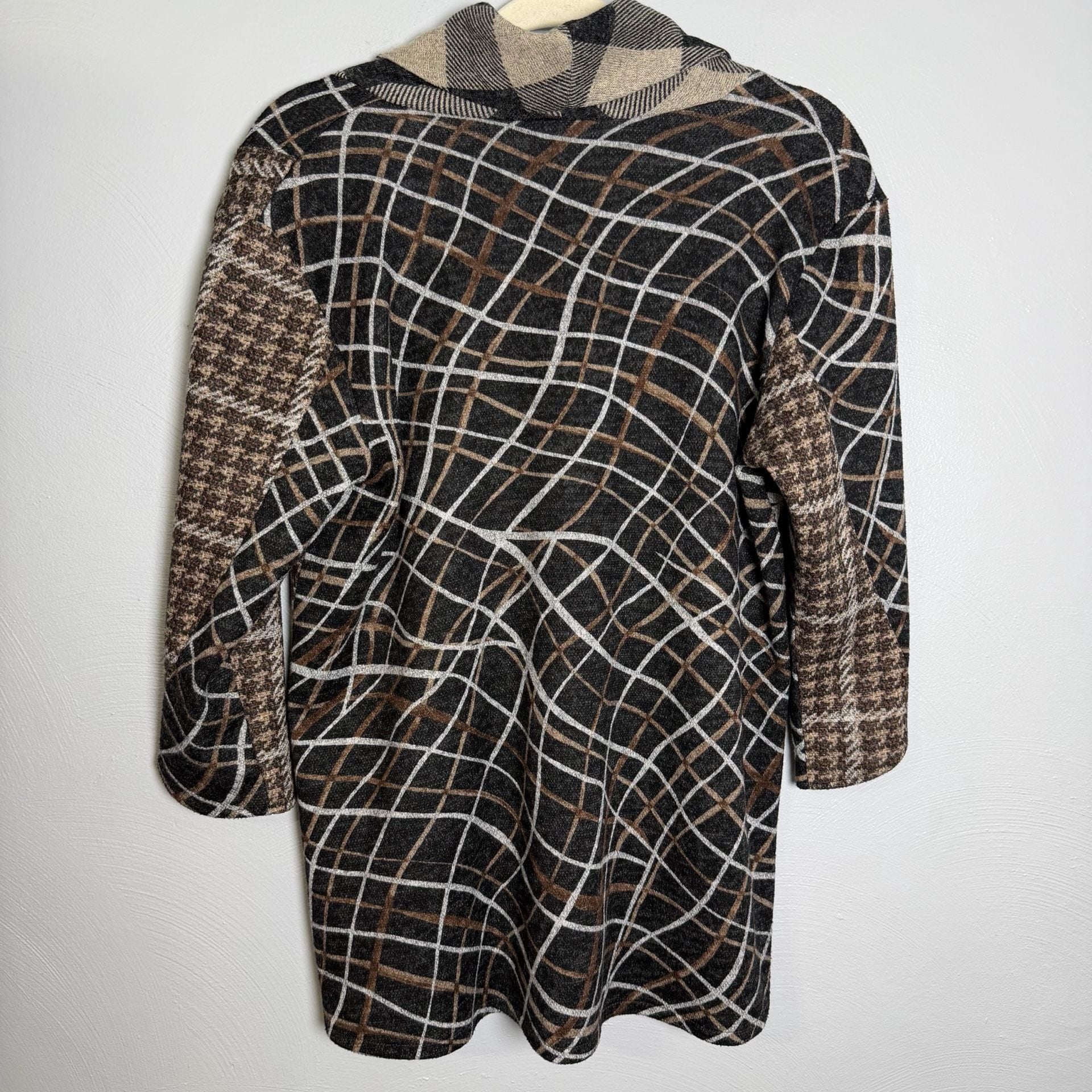 Andria Lieu Cowl Neck Tunic Top Size L Plaid Abstract Print 3
