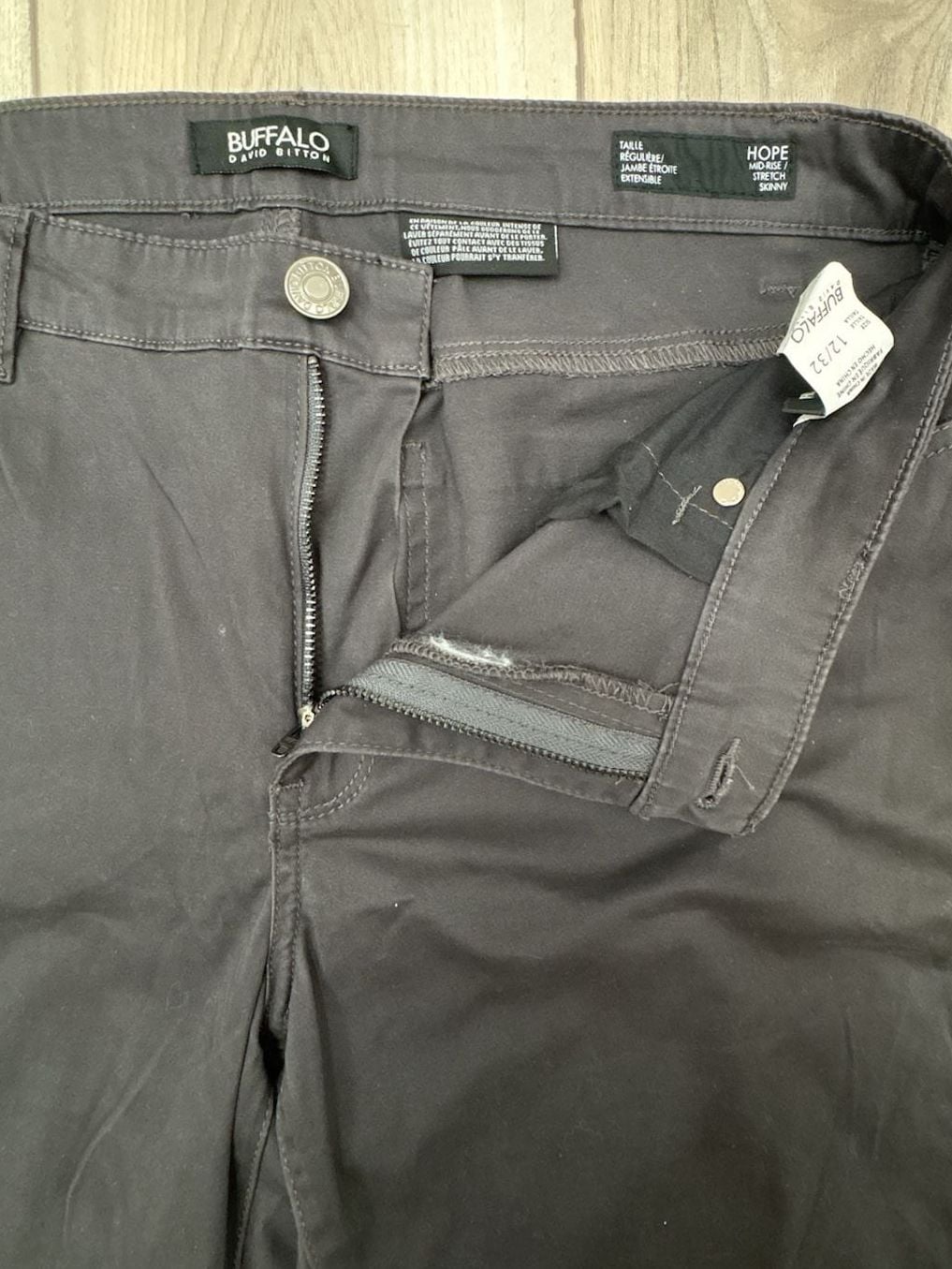 Buffalo David Bitton Hope Mid Rise Stretch Skinny Pants 12/32 Charcoal NWT 4