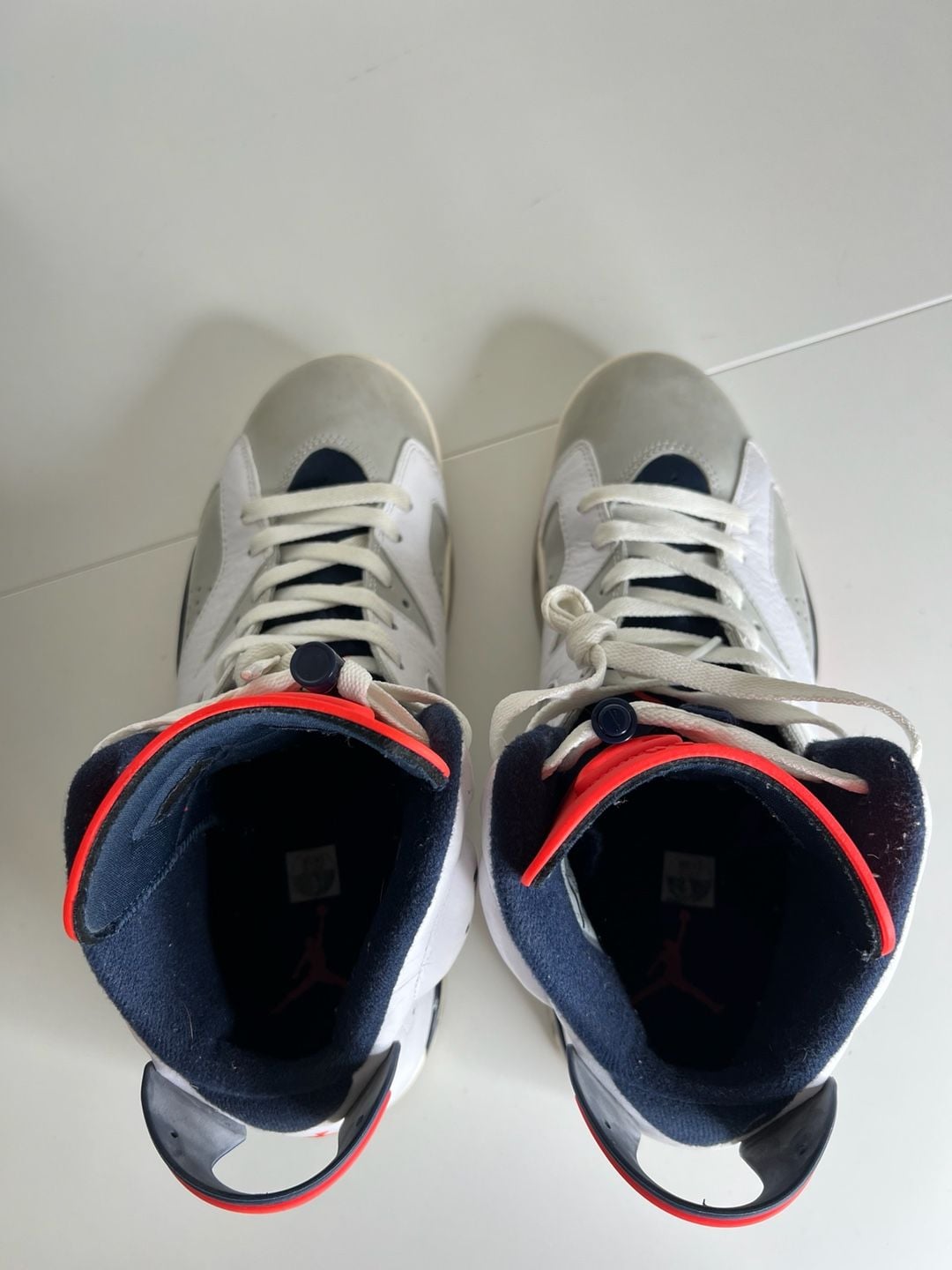 Nike Air Jordan 6 Retro Tinker Size 9 White Infrared 23 Neutral Grey 8