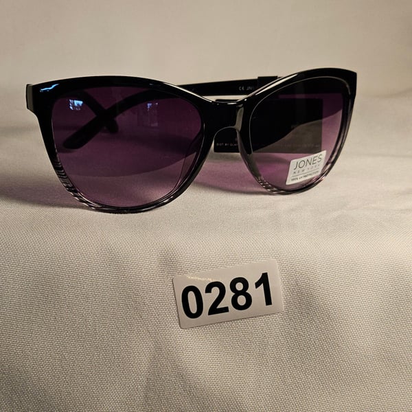 Jones New York Signature Sunglasses Black 281