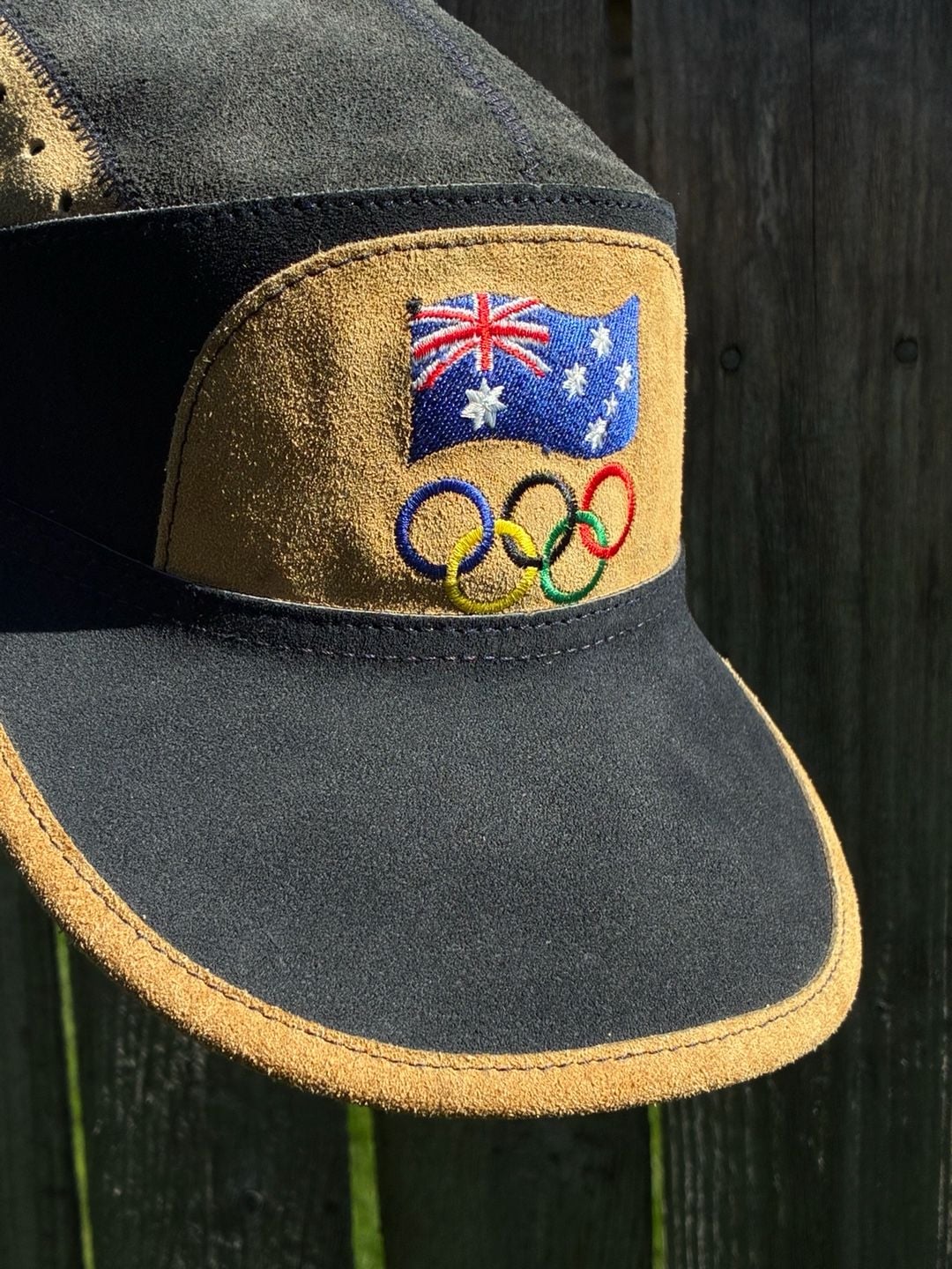 The Australian Bush Hat Co. Suede Hat Size L 2