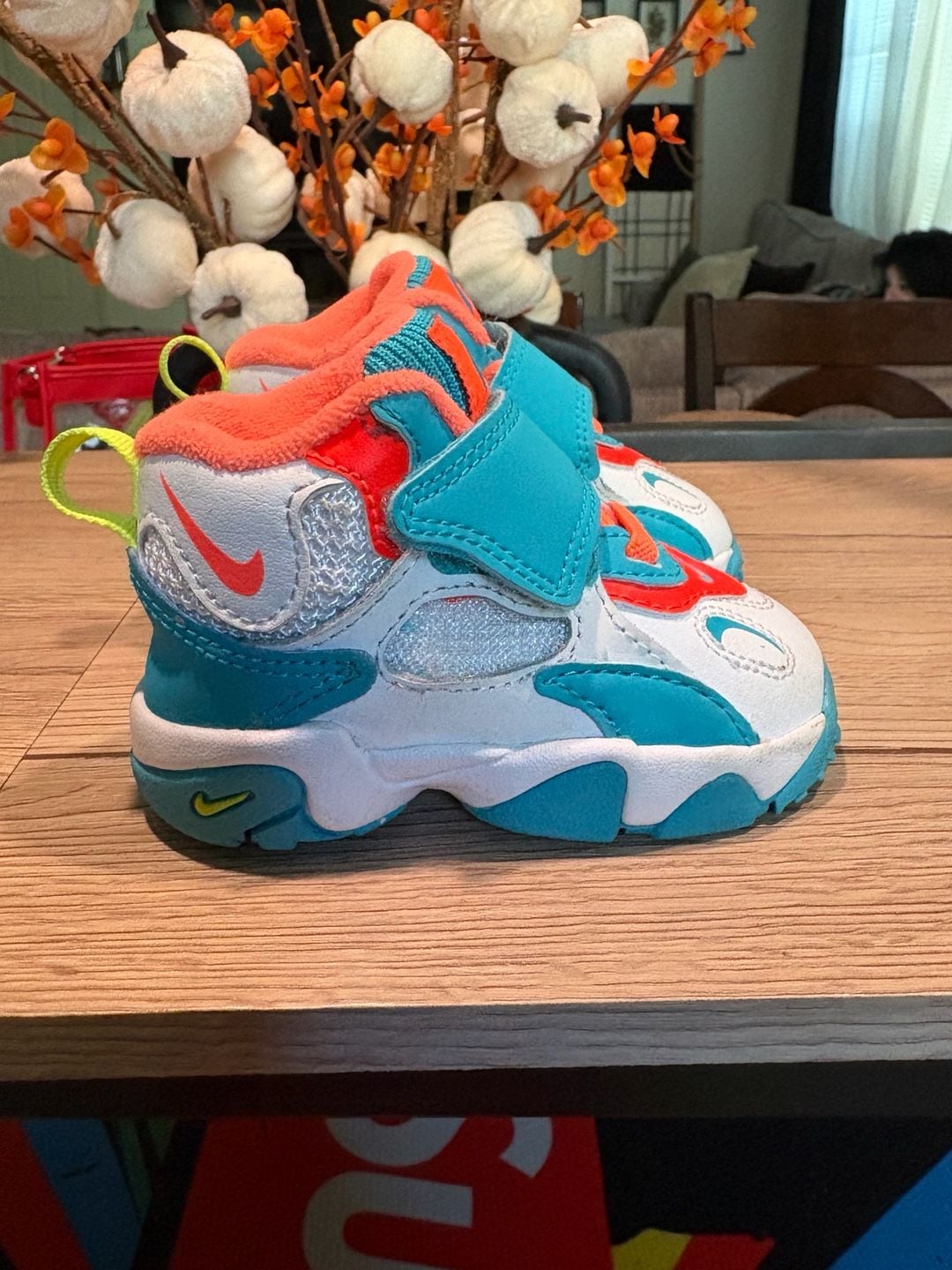 Nike Speed Turf TD Bright Turquoise BV2525-101
Size 4C 2