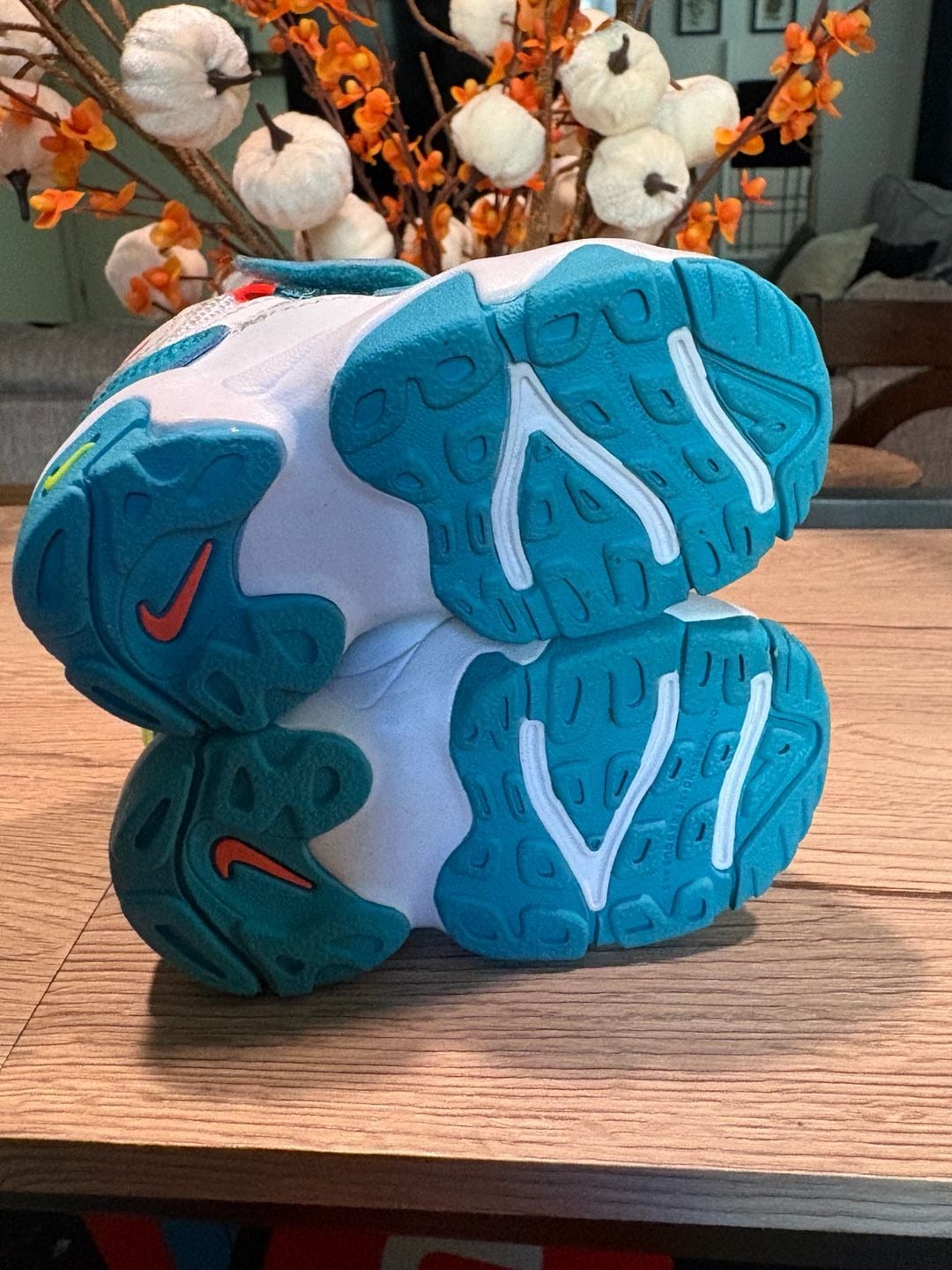 Nike Speed Turf TD Bright Turquoise BV2525-101
Size 4C 7