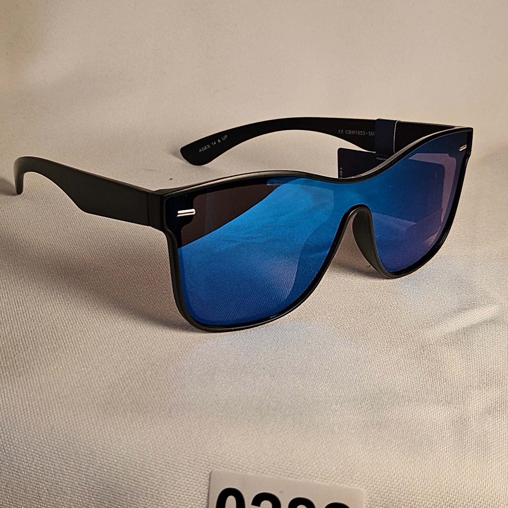Product thumbnail 6