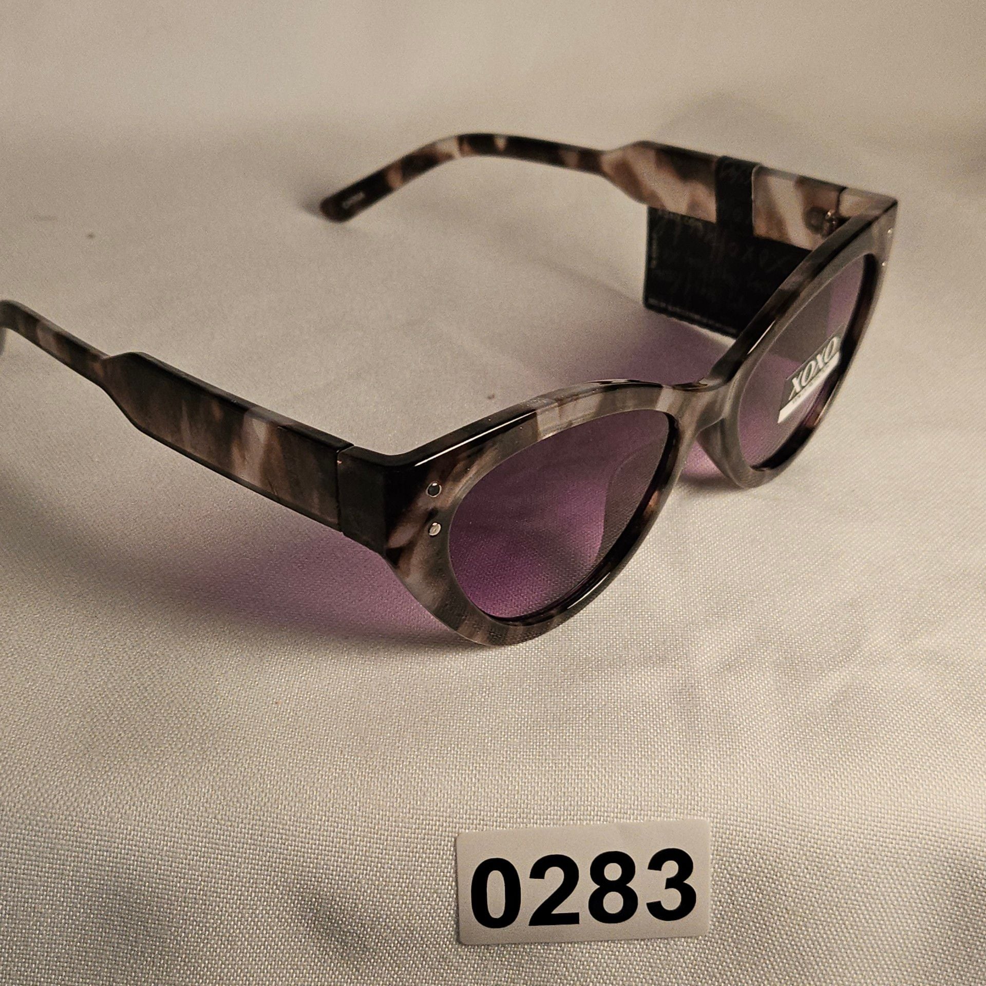 XOXO Cat Eye Sunglasses 283 4