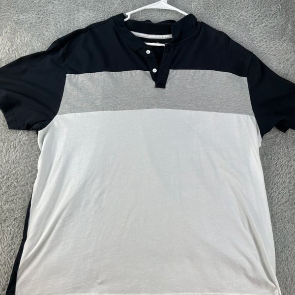 Bundle of 4 men’s shirts size 2XL