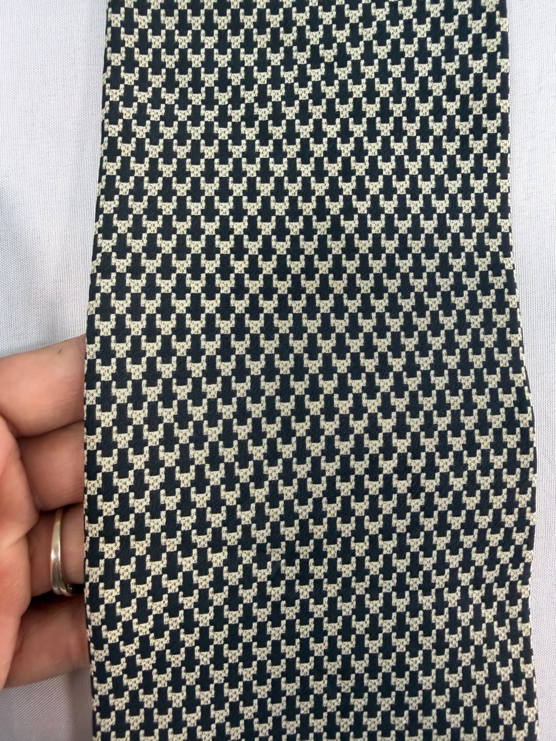 Emporio Armani Silk Necktie Houndstooth Black Beige Pattern Made in Italy 7