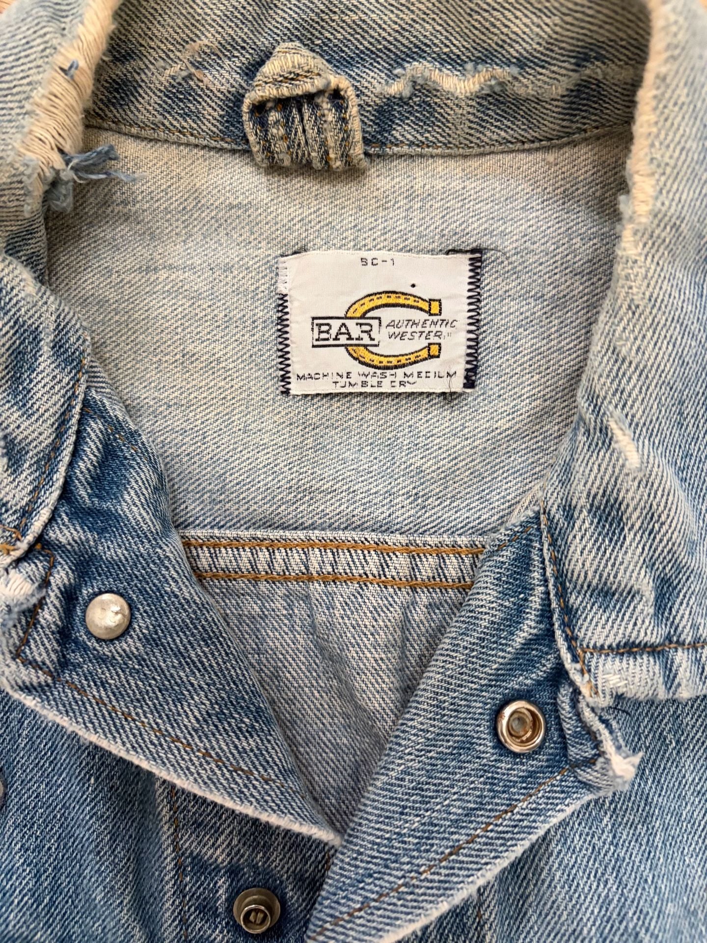 Bar C Authentic Western 1980s Denim Jacket Blue Wash Distressed Harley Davidson Patch 11