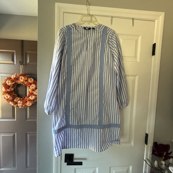 Lands' End Cotton Poplin Split Neck Dress Size M 10-12 Blue White Striped