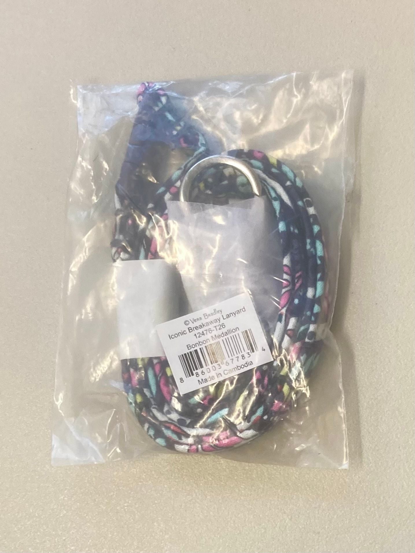 Vera Bradley Iconic Breakaway Lanyard Bonbon Medallion NWT 4