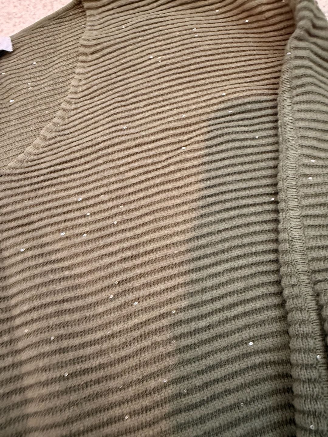 Tommy Bahama V-Neck Sweater Size XS/TP Olive Green Ribbed Sequin Pullover 3