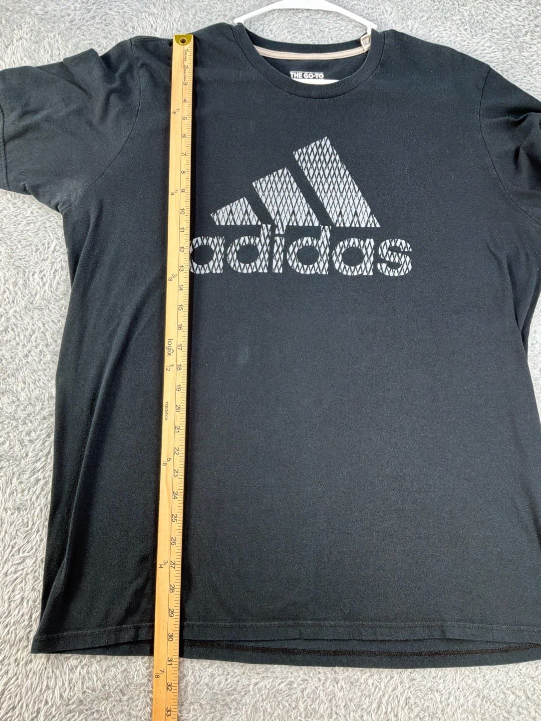 Bundle/Lot of (6) mens Adidas Athletic shirts. Size 2XL 12
