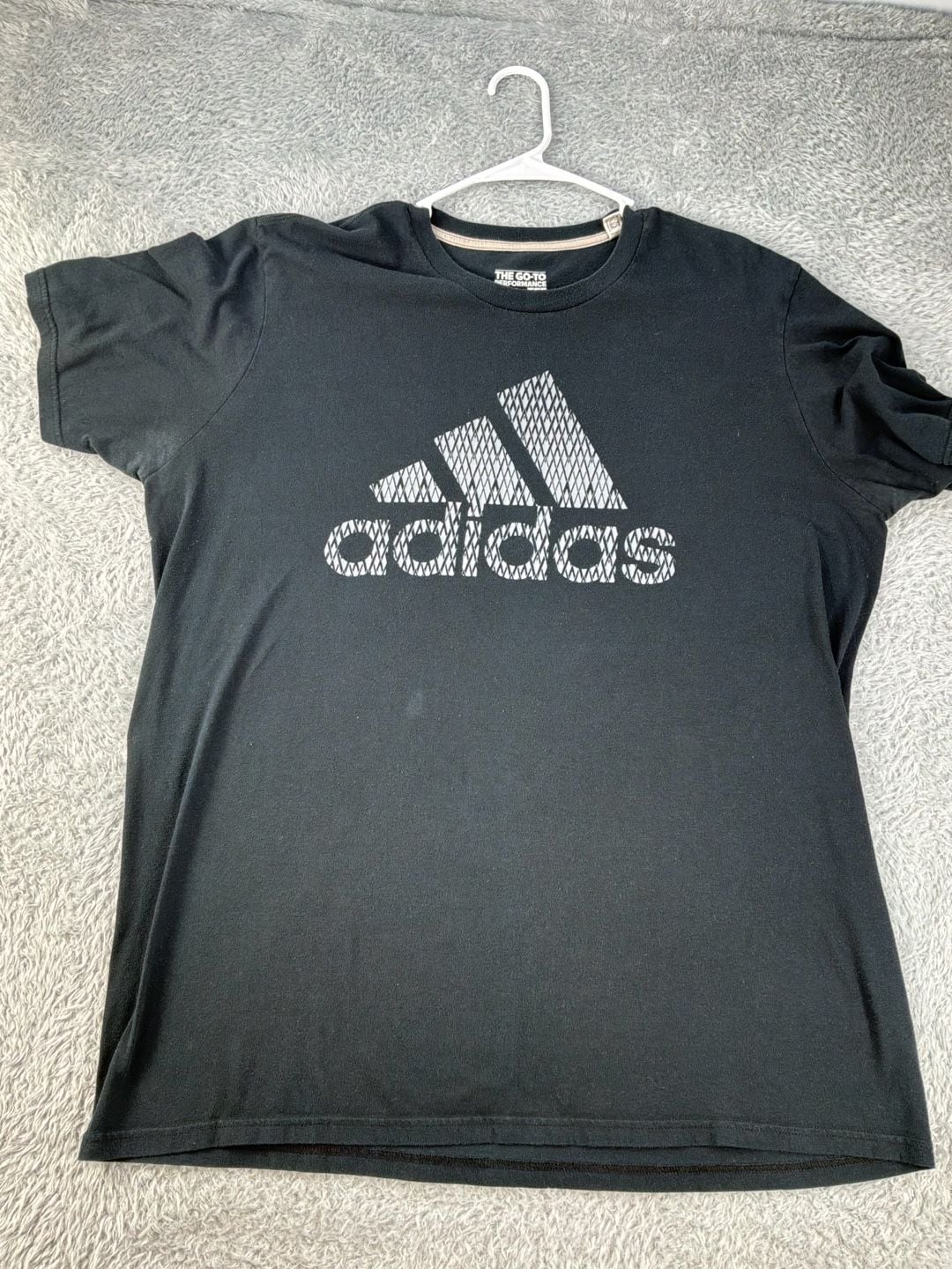 Bundle/Lot of (6) mens Adidas Athletic shirts. Size 2XL 17