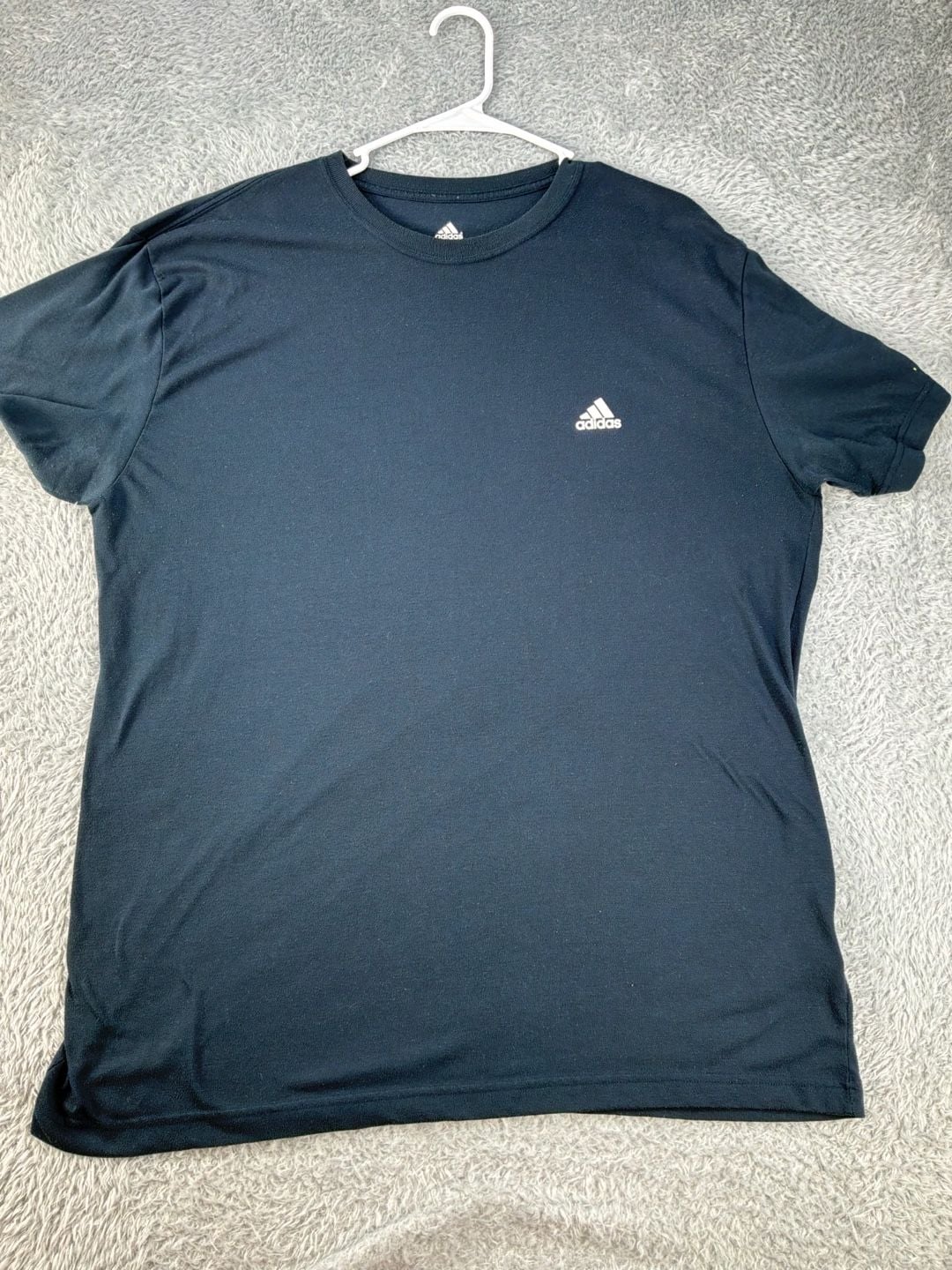Bundle/Lot of (6) mens Adidas Athletic shirts. Size 2XL 21