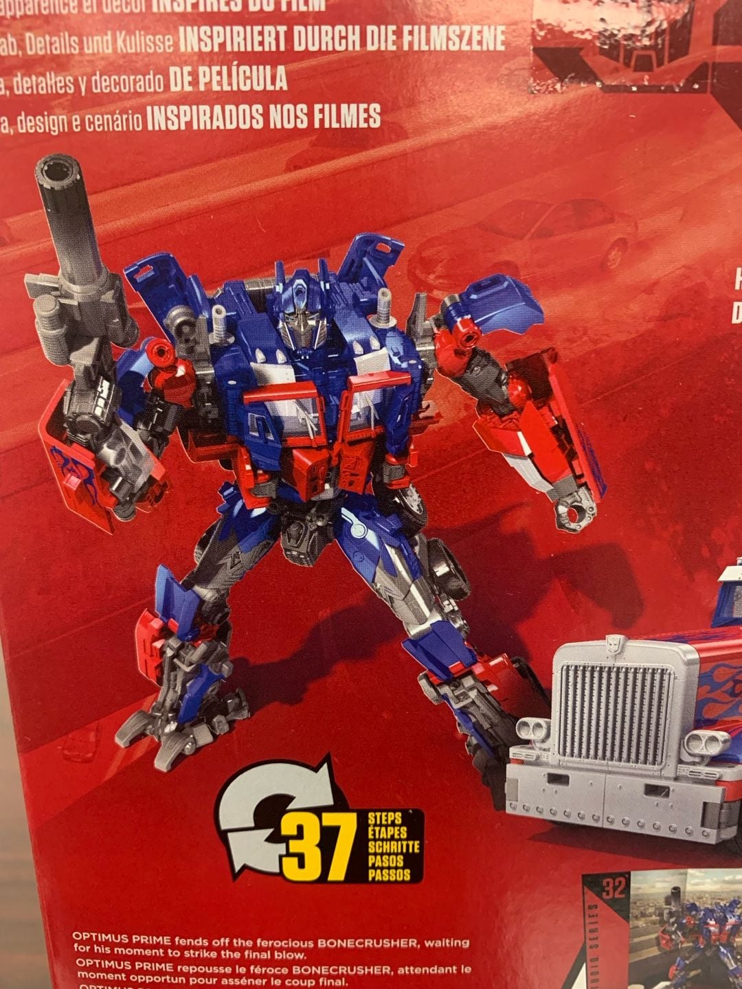 Transformers Studio Series 32 Voyager Class Optimus Prime 4