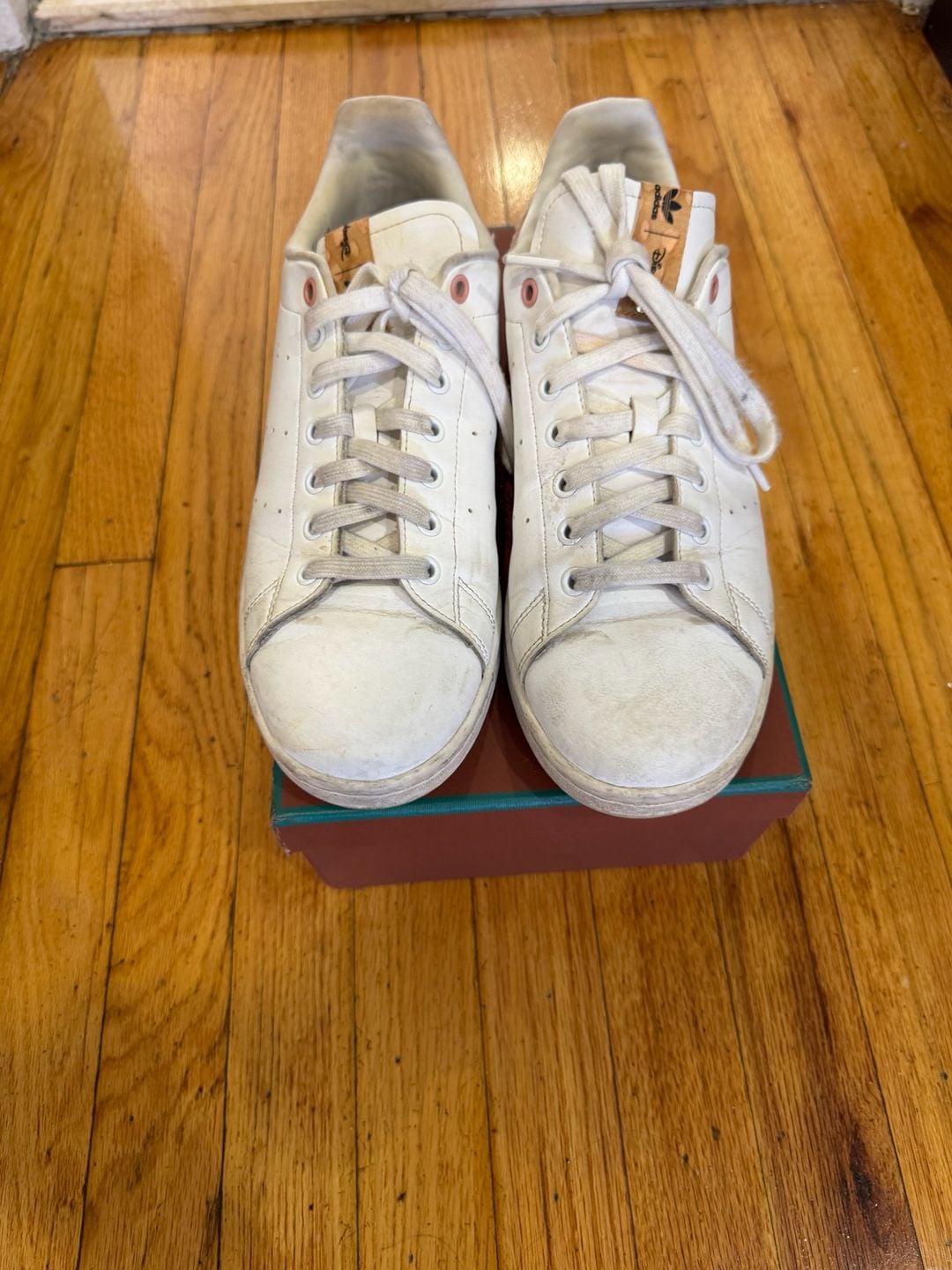 Adidas Stan Smith Disney Bambi Size 11 White Sneakers 2