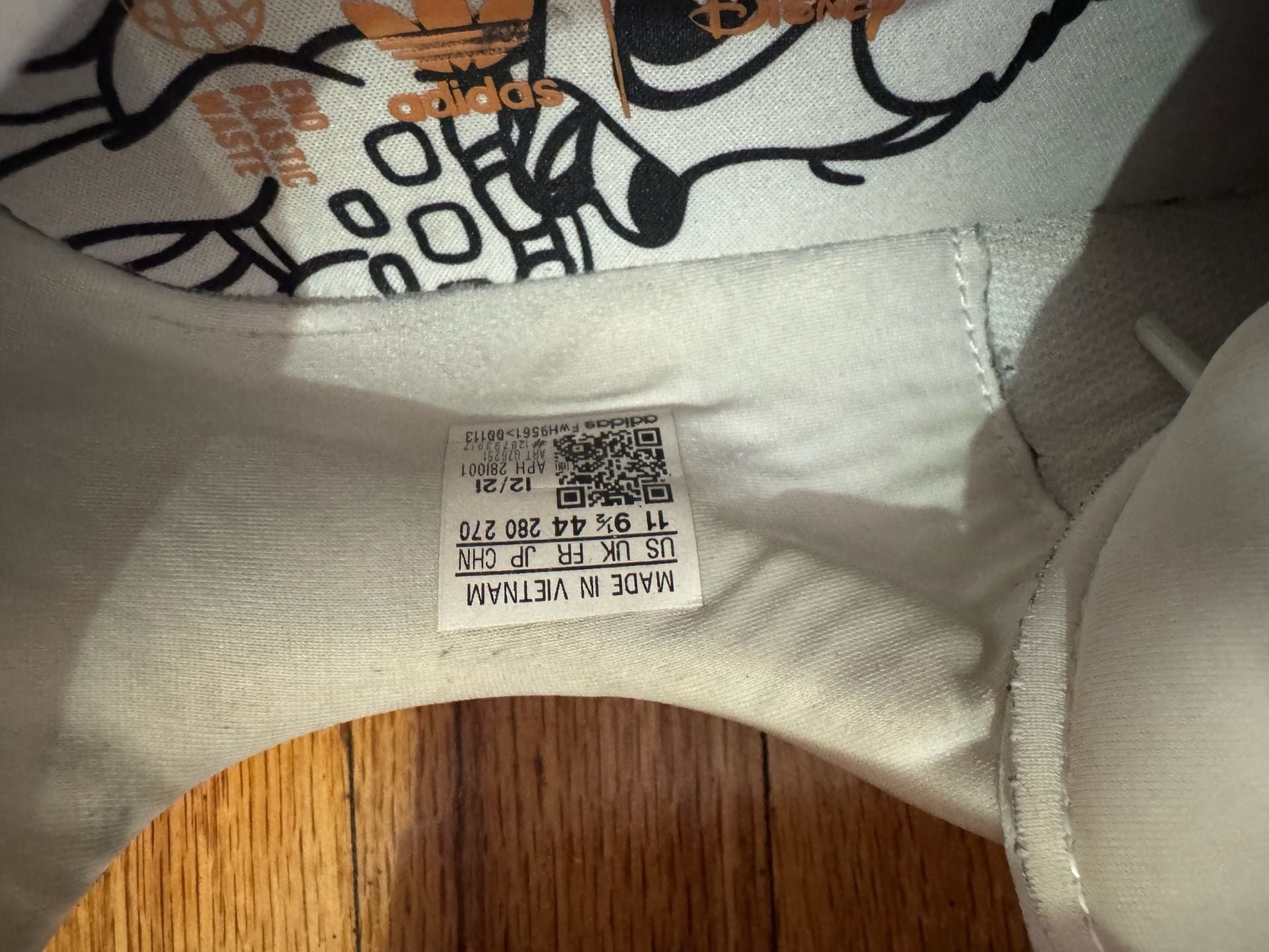Adidas Stan Smith Disney Bambi Size 11 White Sneakers 7