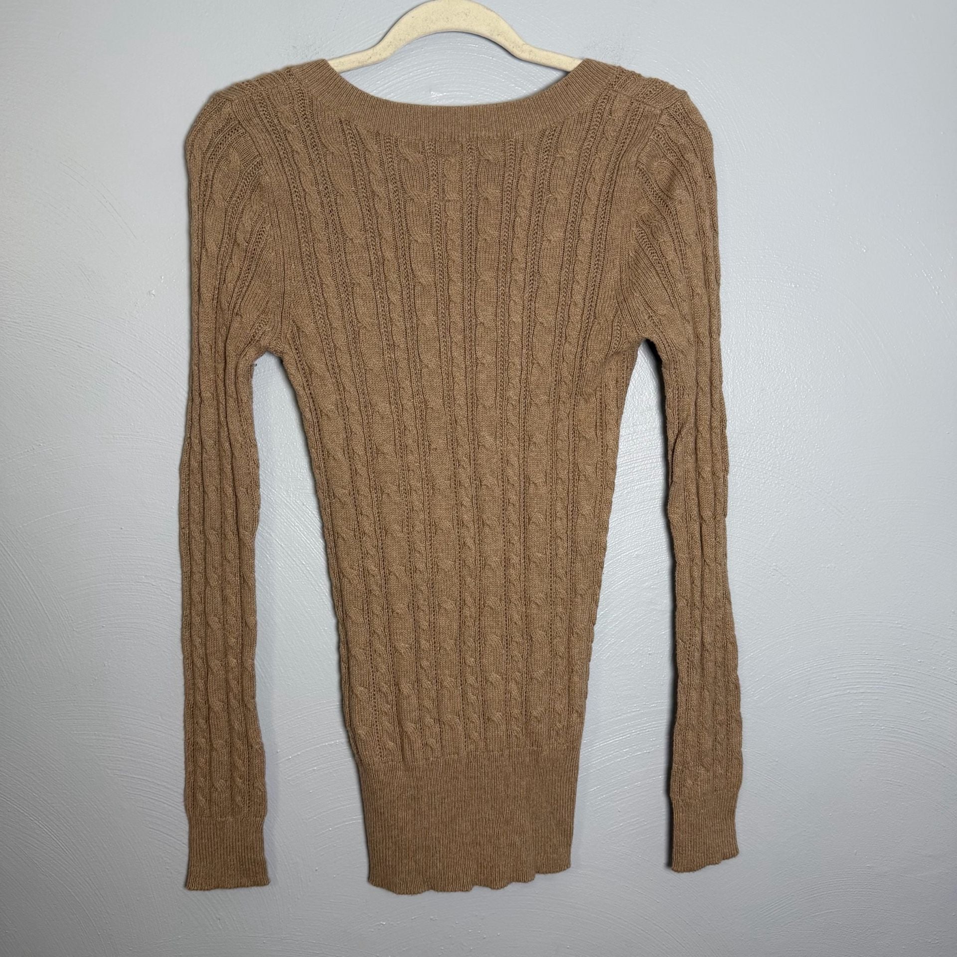 American Eagle Outfitters Cable Knit V Neck Sweater Size M 3